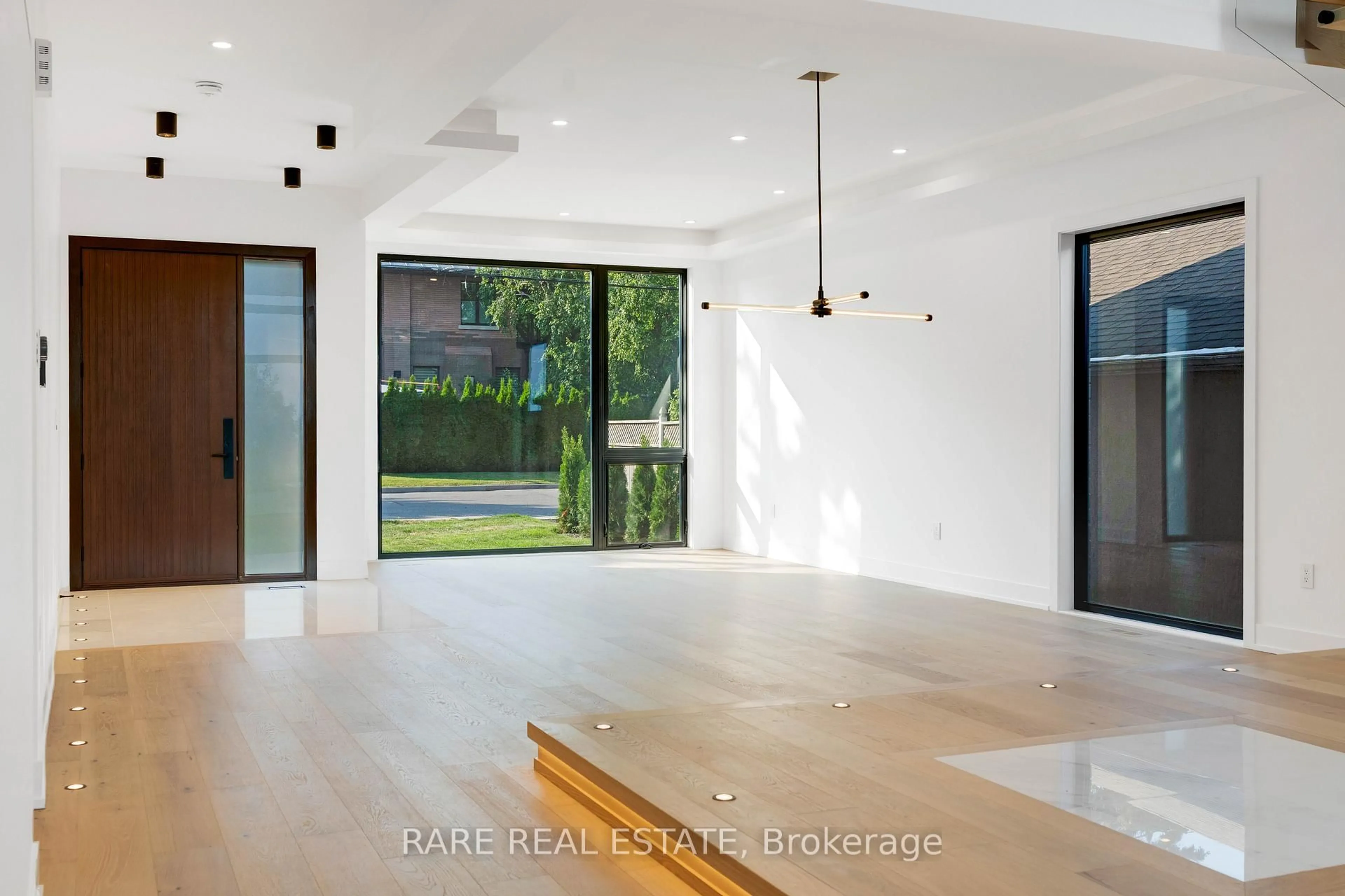 Unknown for 29 Cliffcrest Dr, Toronto Ontario M1M 2K1