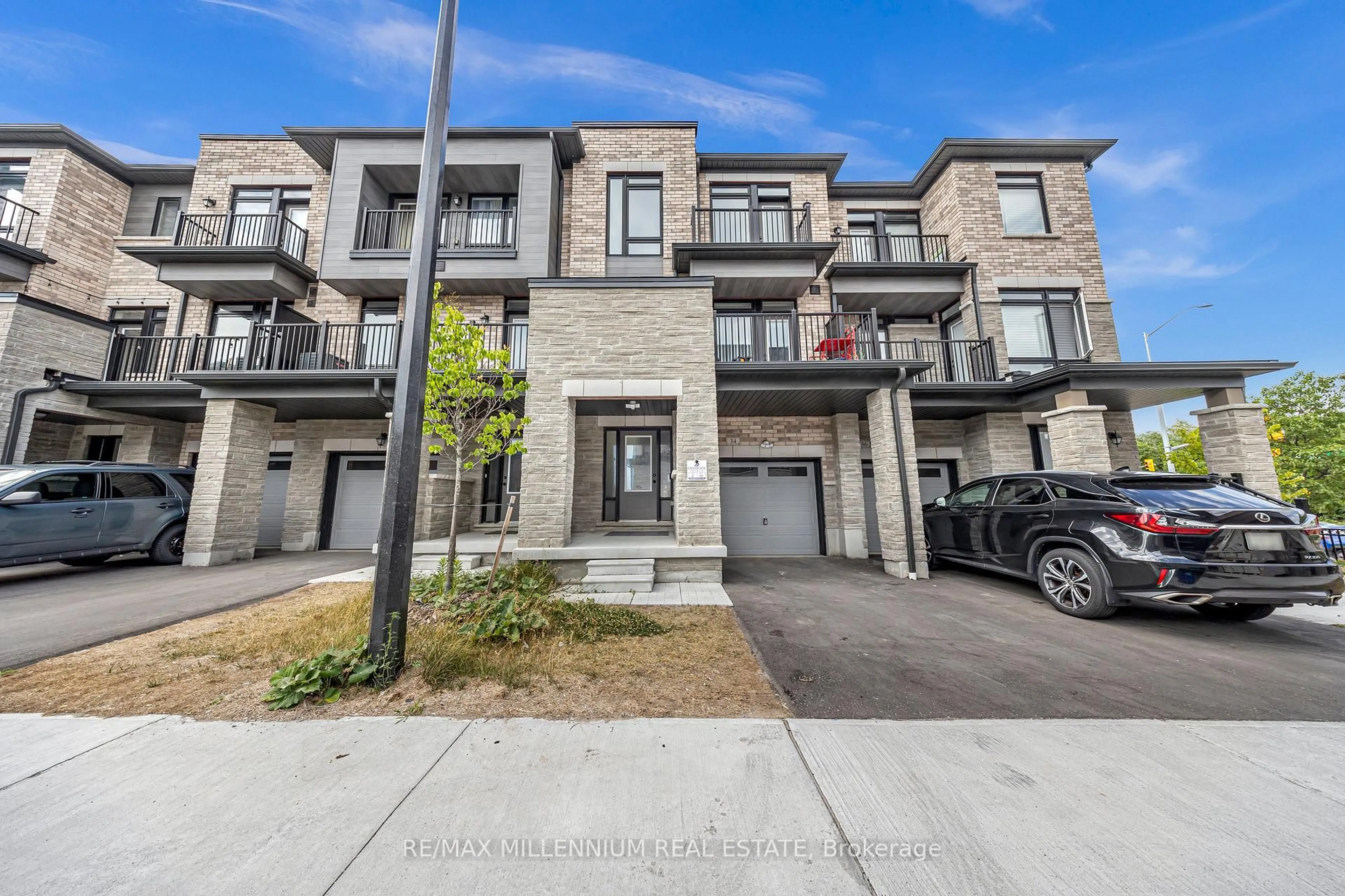 Unknown for 34 Lord Dr, Ajax Ontario L1S 0B9