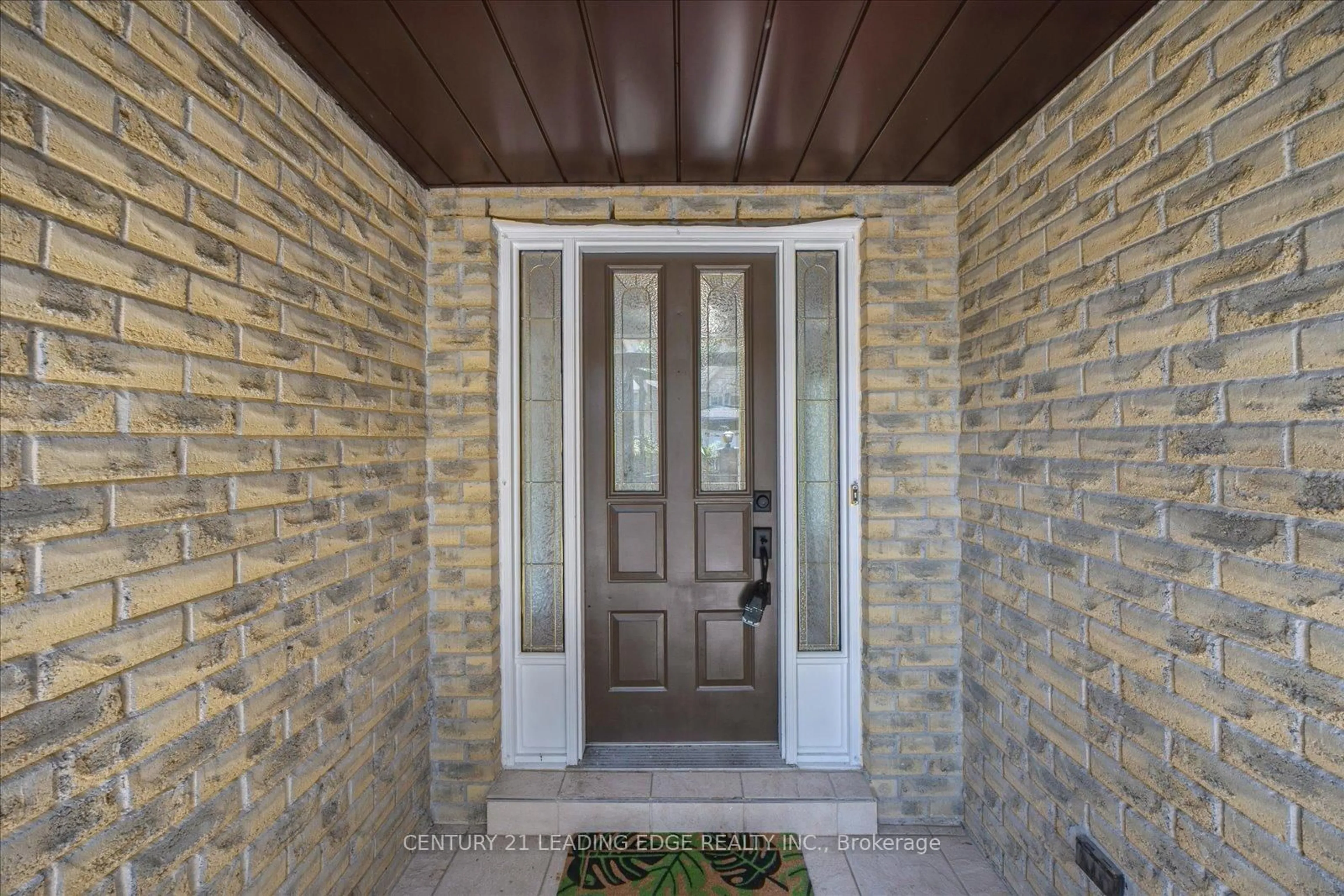 Indoor entryway for 49 Farmhill Crt, Toronto Ontario M1B 2M1
