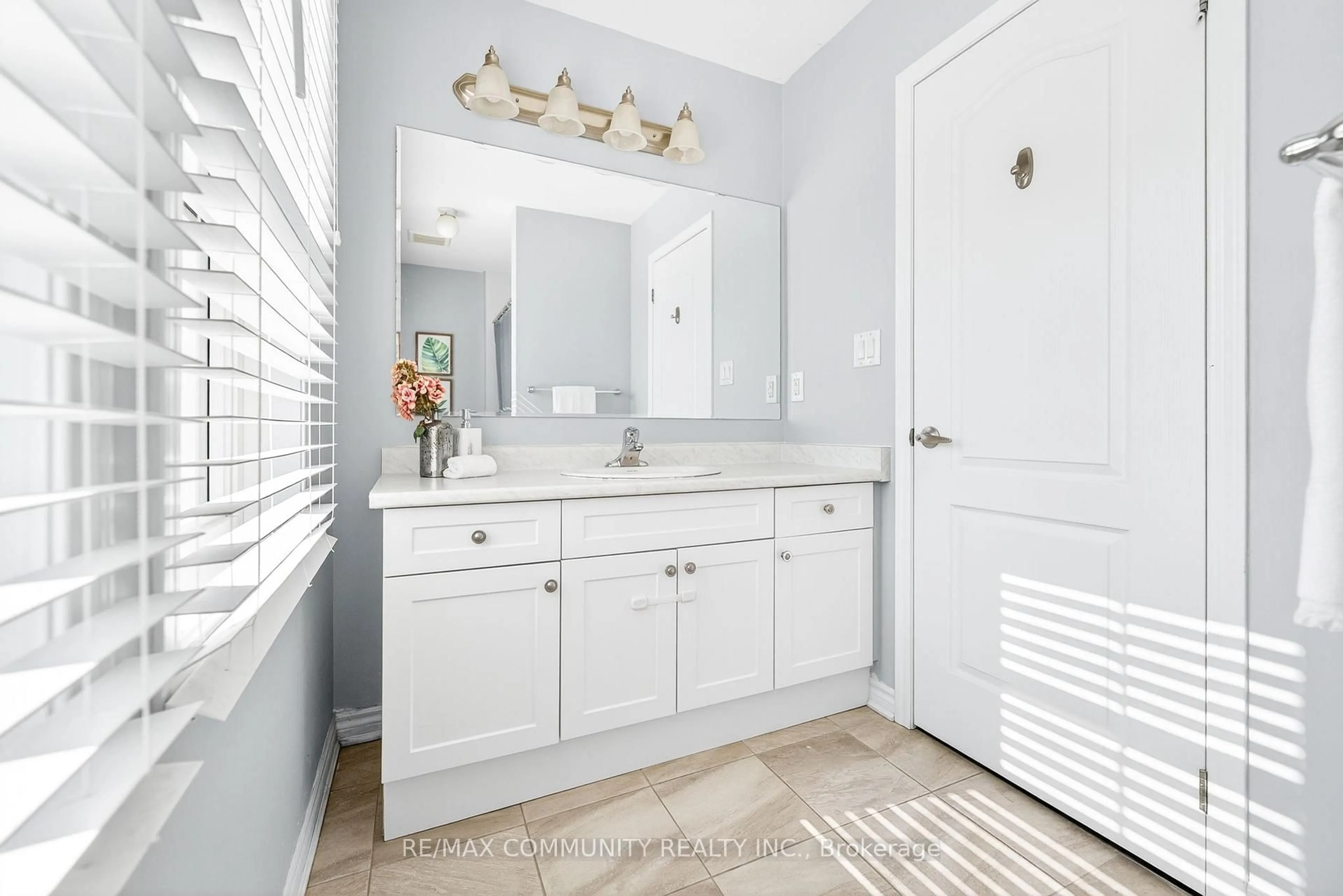 Contemporary bathroom, ceramic/tile floor for 2434 Moonlight Cres, Pickering Ontario L1X 0E9