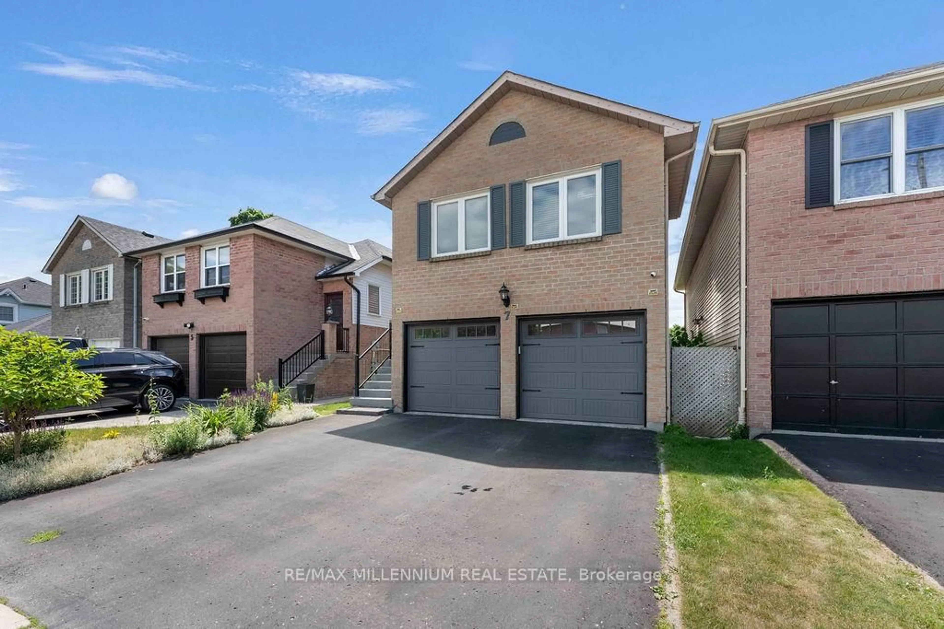 Home with brick exterior material, street for 7 Empire Cres, Clarington Ontario L1E 1E4
