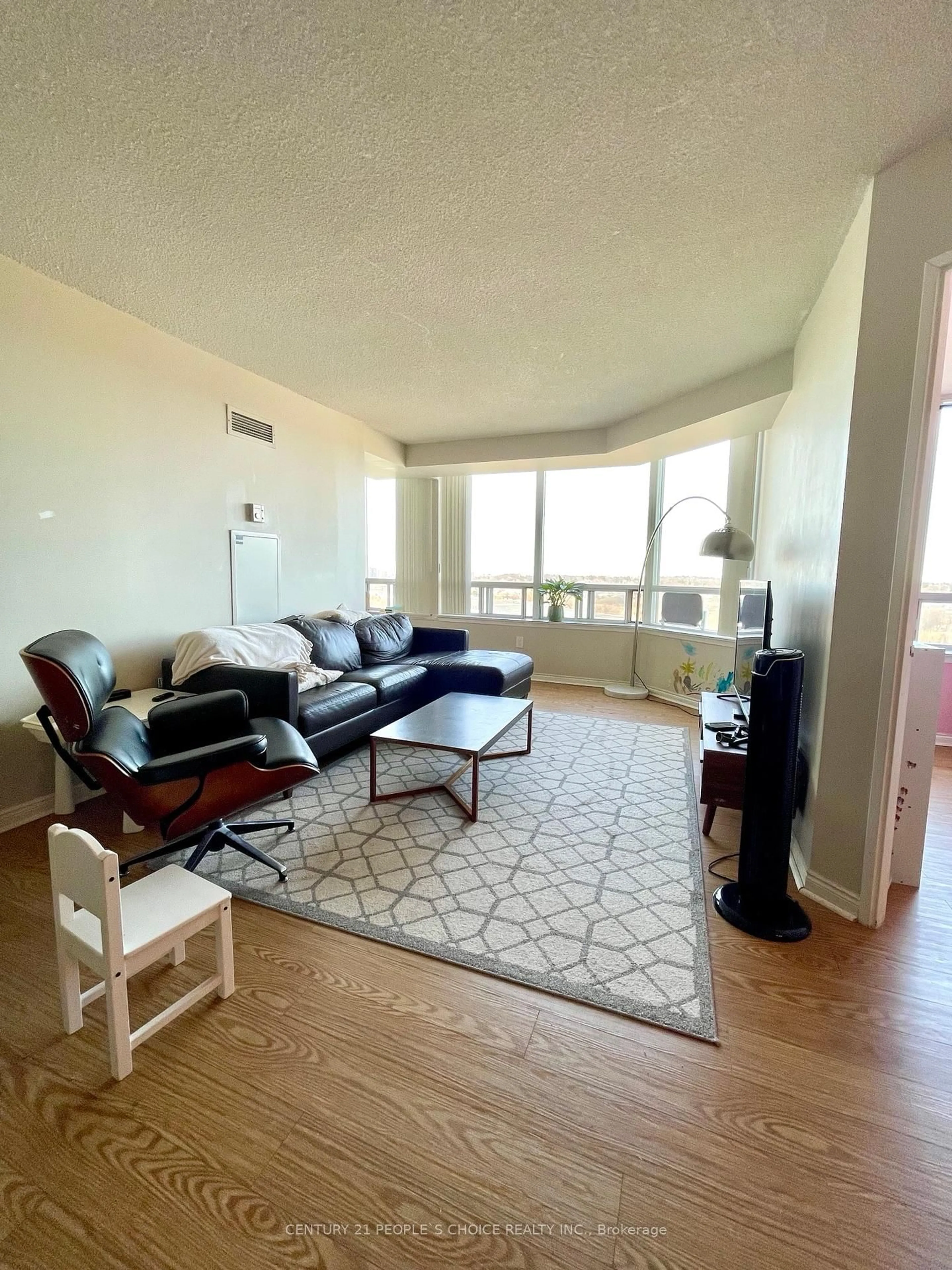 Living room with furniture, unknown for 1 Greystone Walk Dr #1586, Toronto Ontario M1K 5J3