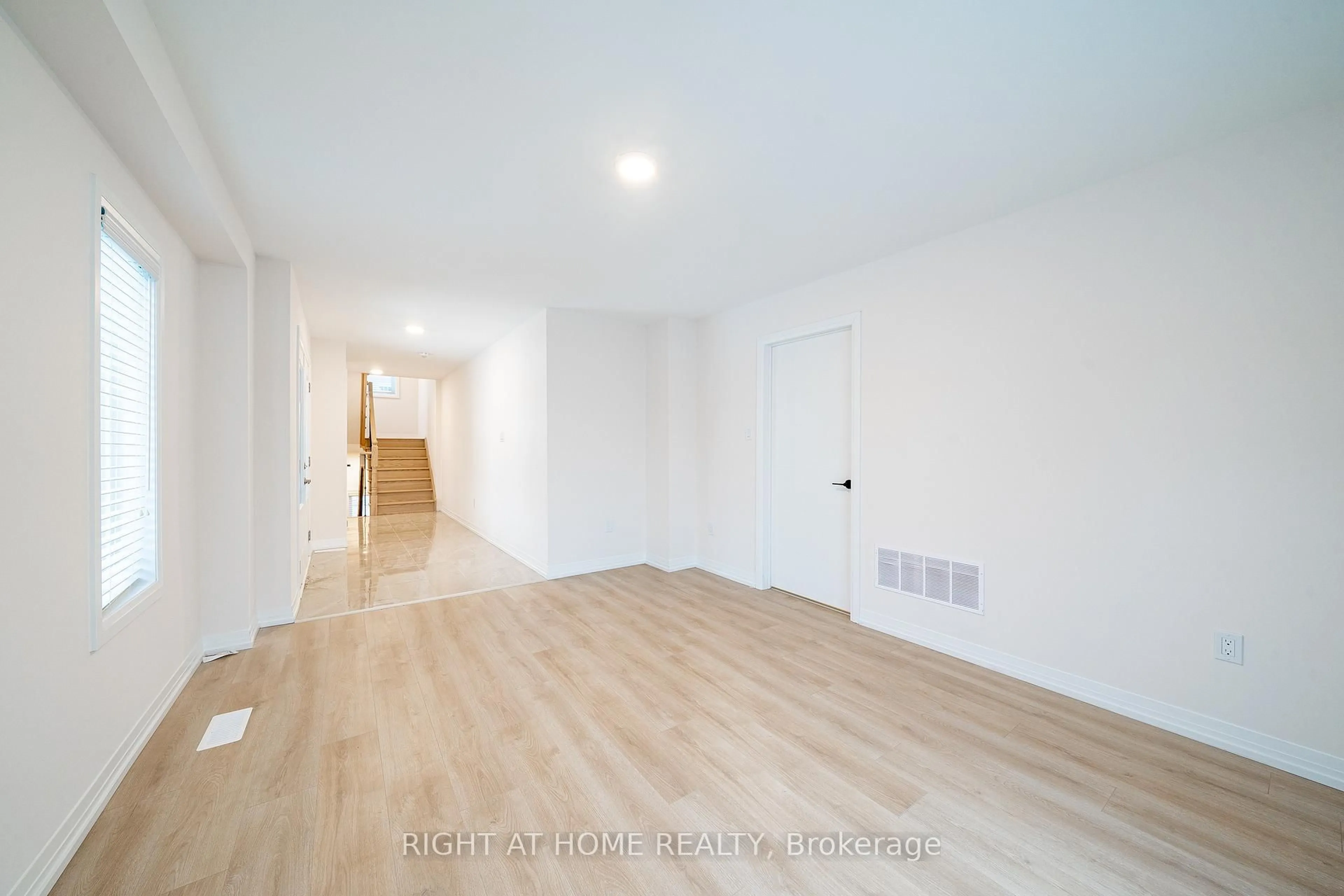 A pic of a room for 116 Bavin St, Clarington Ontario L1C 7H5