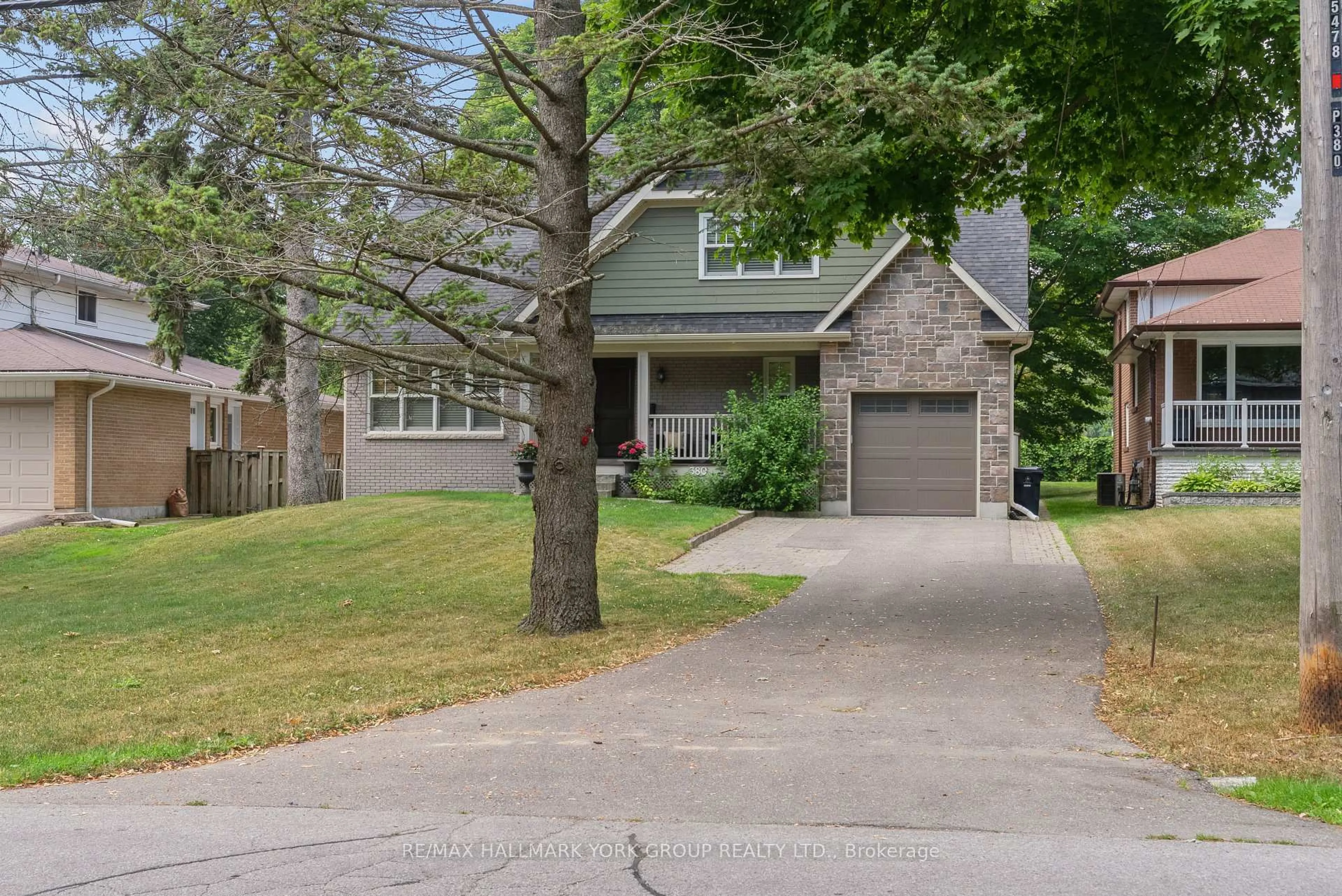 Home with brick exterior material, street for 380 Rouge Hills Dr, Toronto Ontario M1C 2Z5