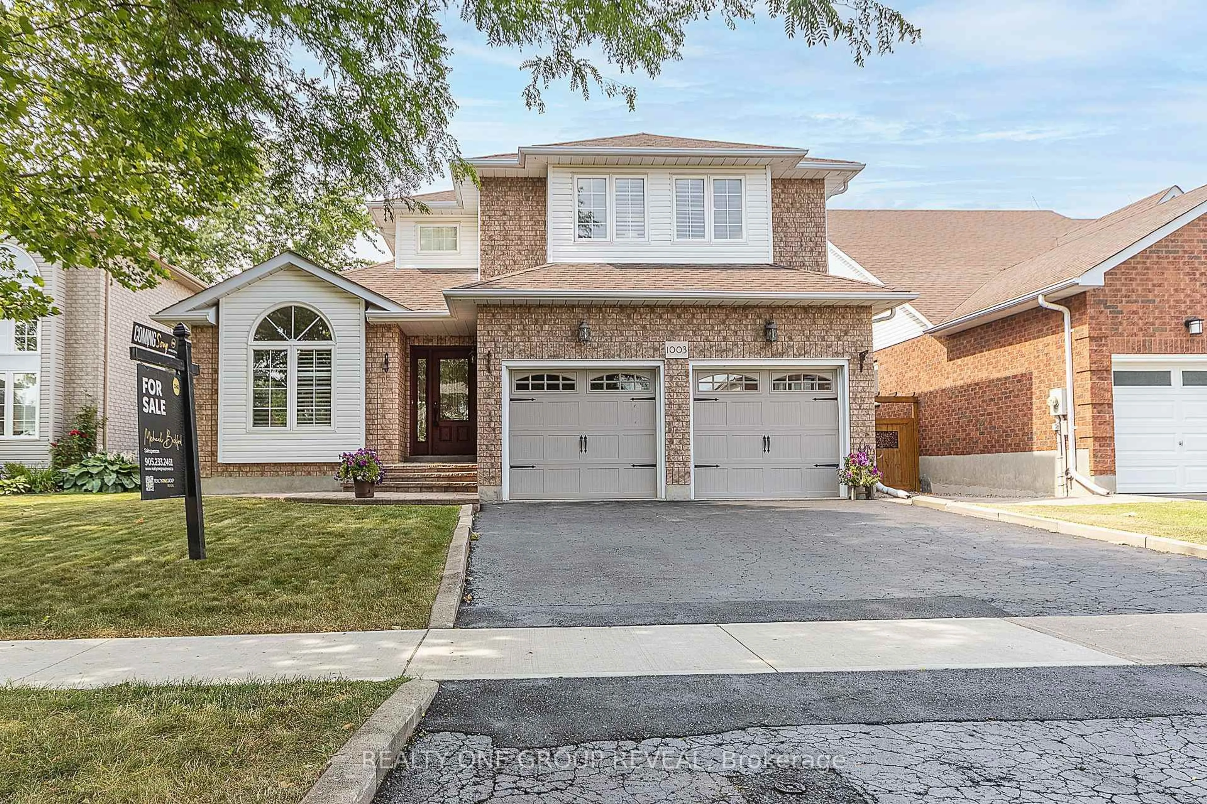 Home with brick exterior material, street for 1003 Catskill Dr, Oshawa Ontario L1J 8N7