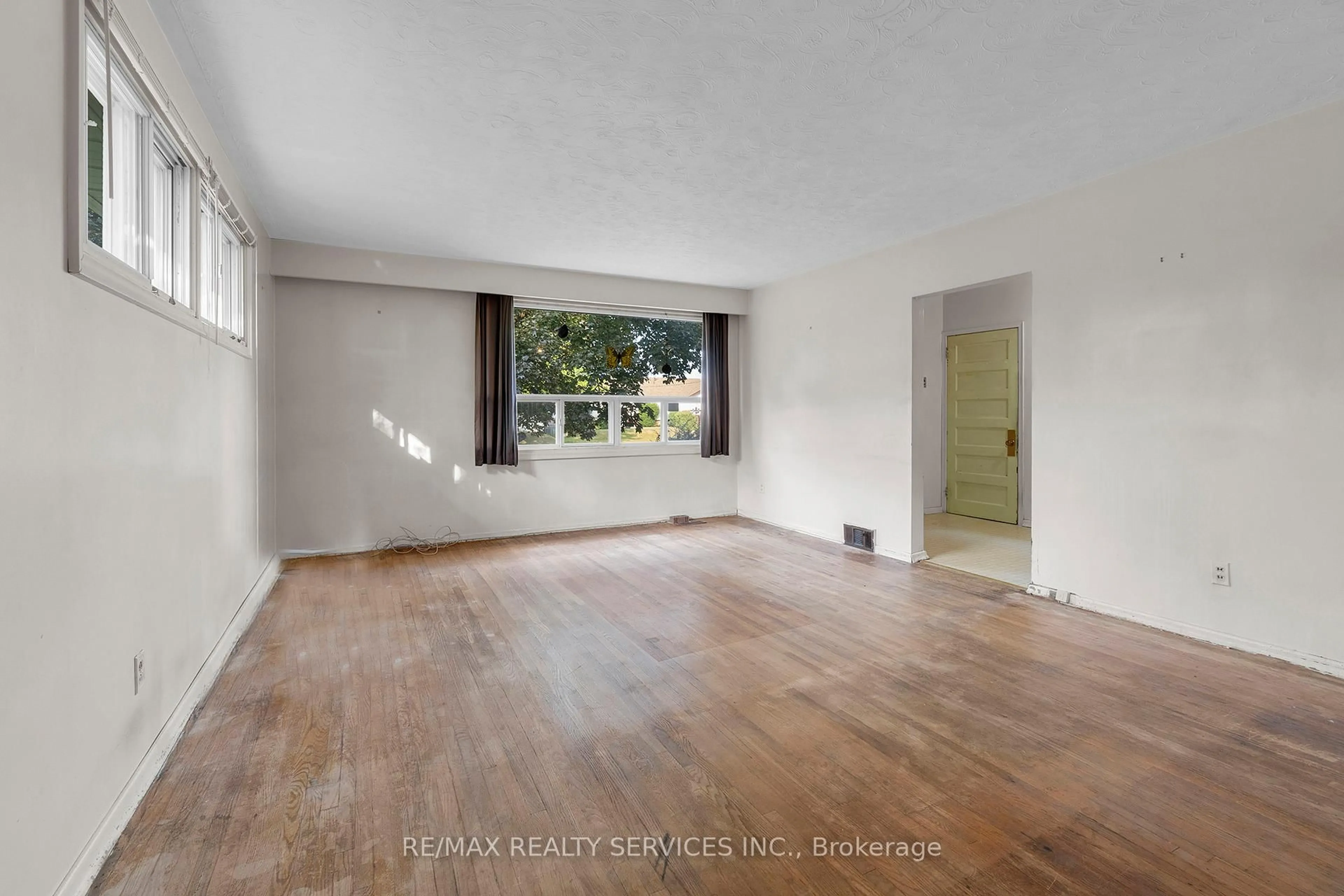 A pic of a room for 22 Buena Vista Ave, Toronto Ontario M1S 1J2