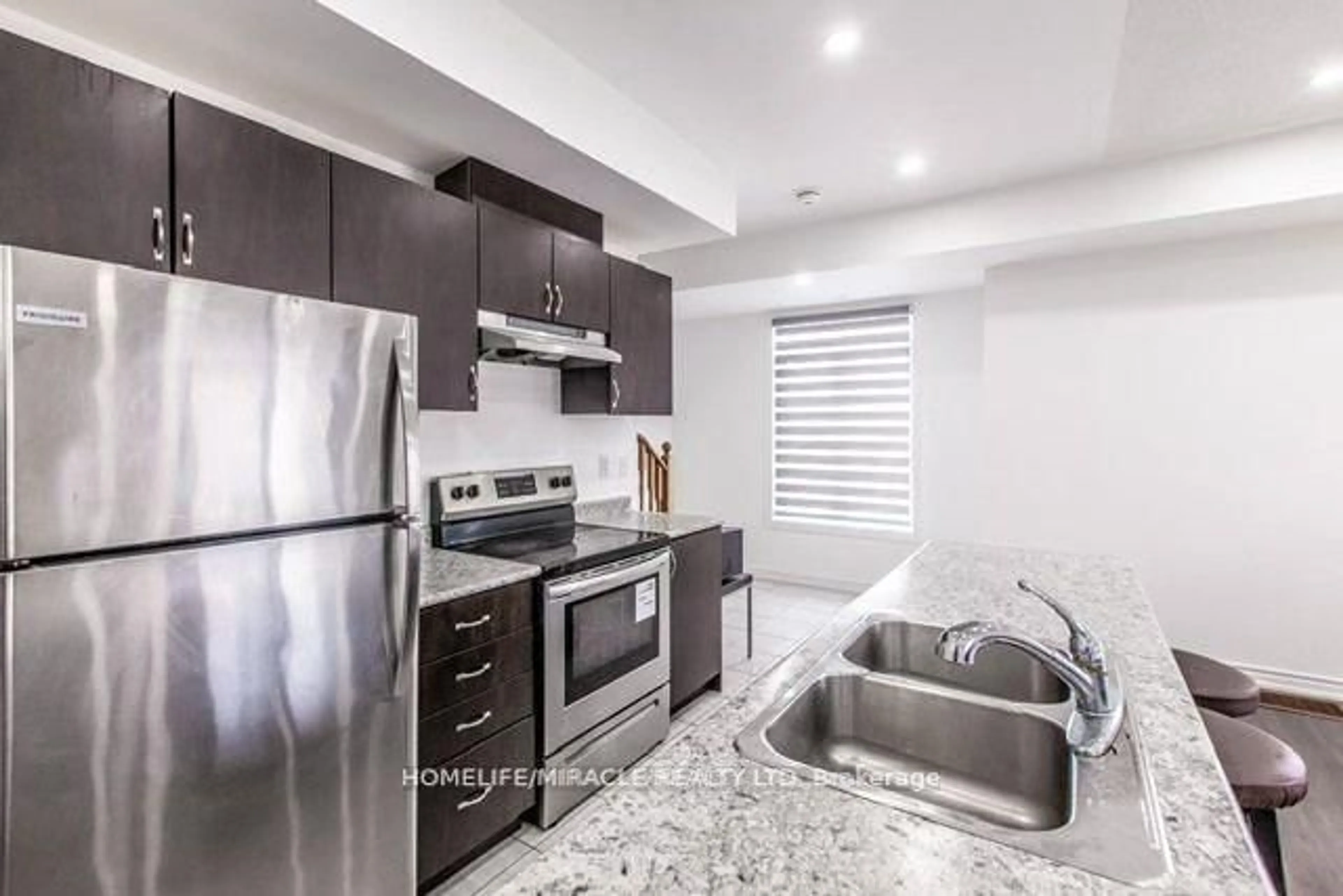 Standard kitchen, ceramic/tile floor for 2639 Garrison Crossings Cres #213, Pickering Ontario L1X 0E4
