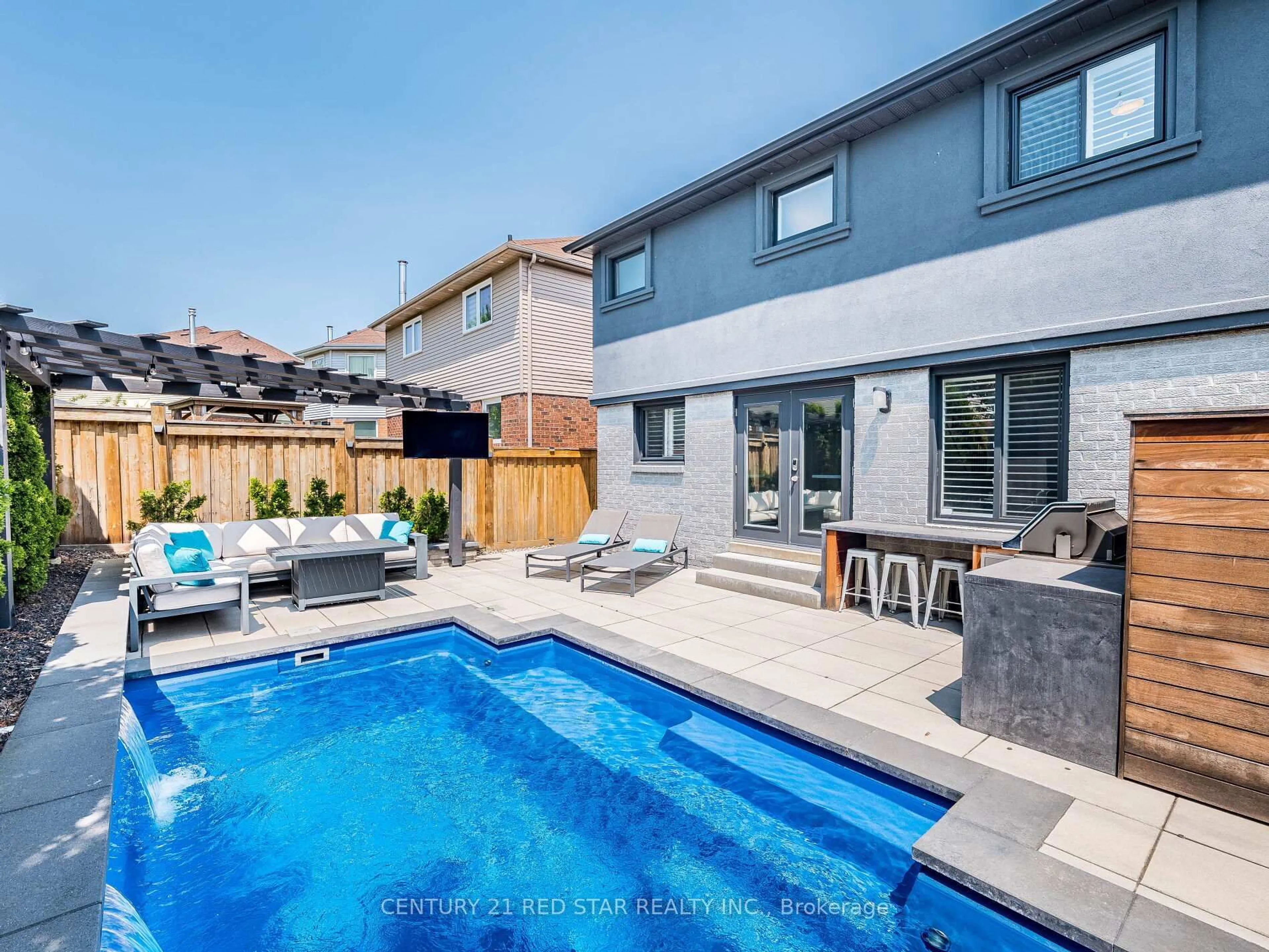 Unknown for 1641 Middleton St, Pickering Ontario L1X 2L5