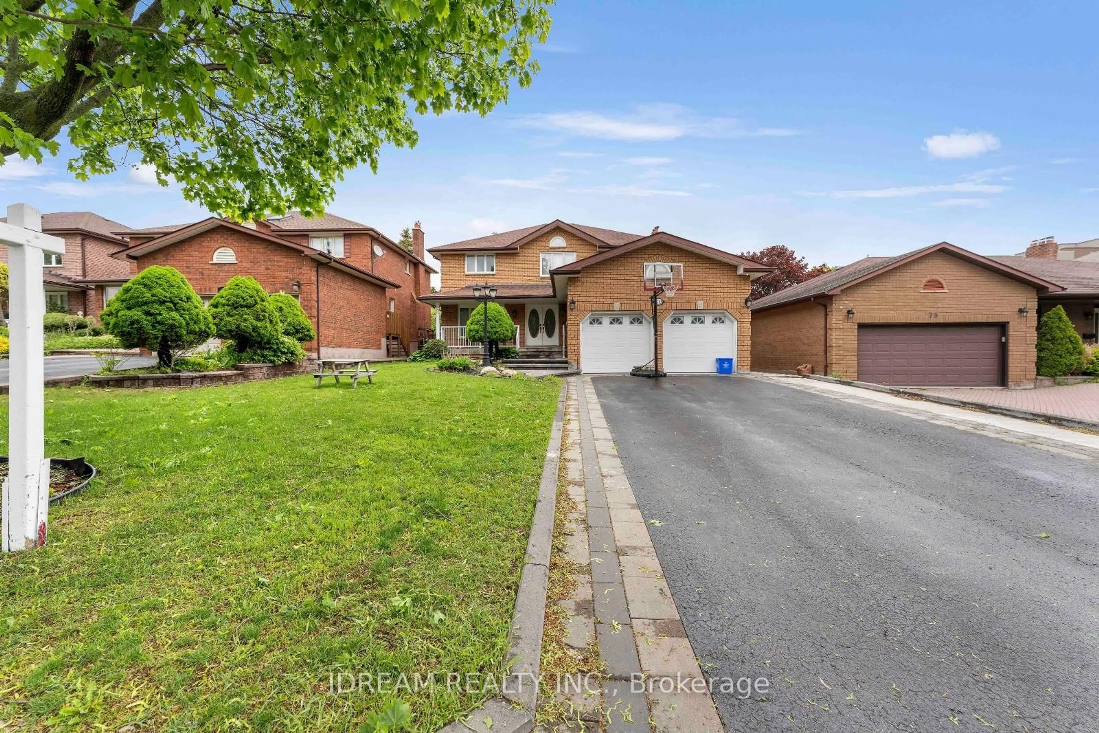 Unknown for 79 Elizabeth St, Oshawa Ontario L1J 8H3