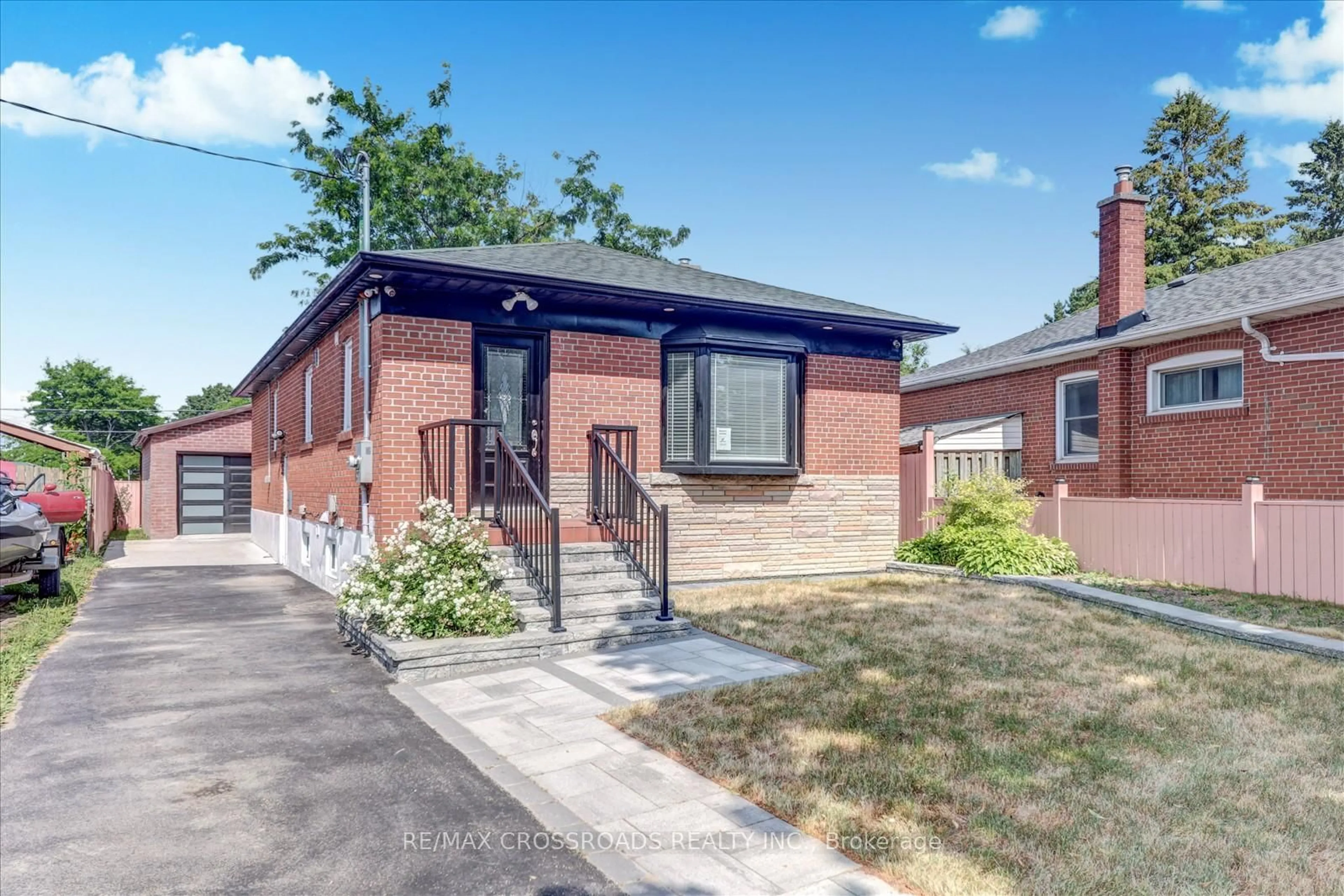 Home with brick exterior material, street for 31 Benlight Cres, Toronto Ontario M1H 1P4