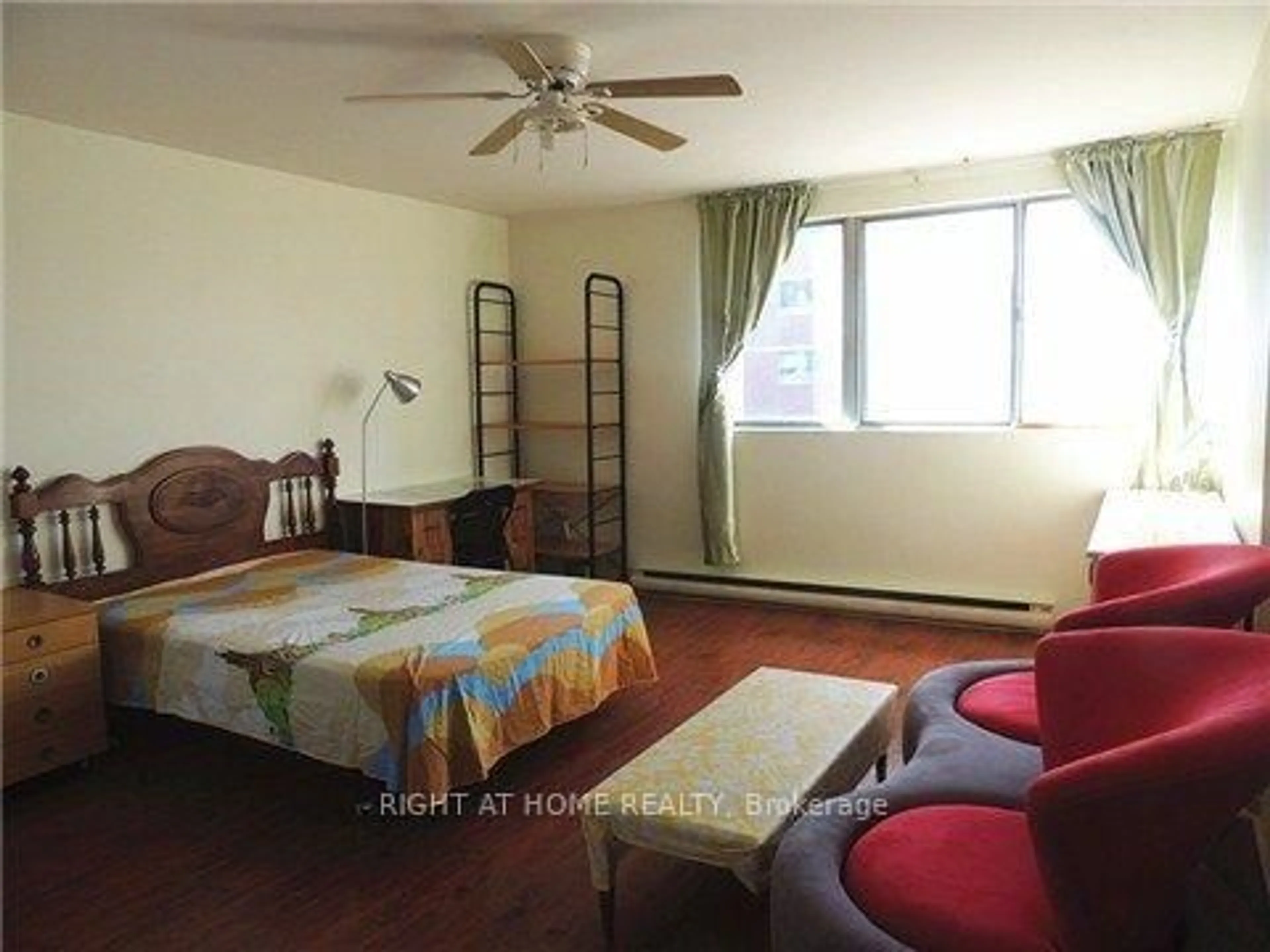 A pic of a room for 100 Mornelle Crt #1013, Toronto Ontario M1E 4X2