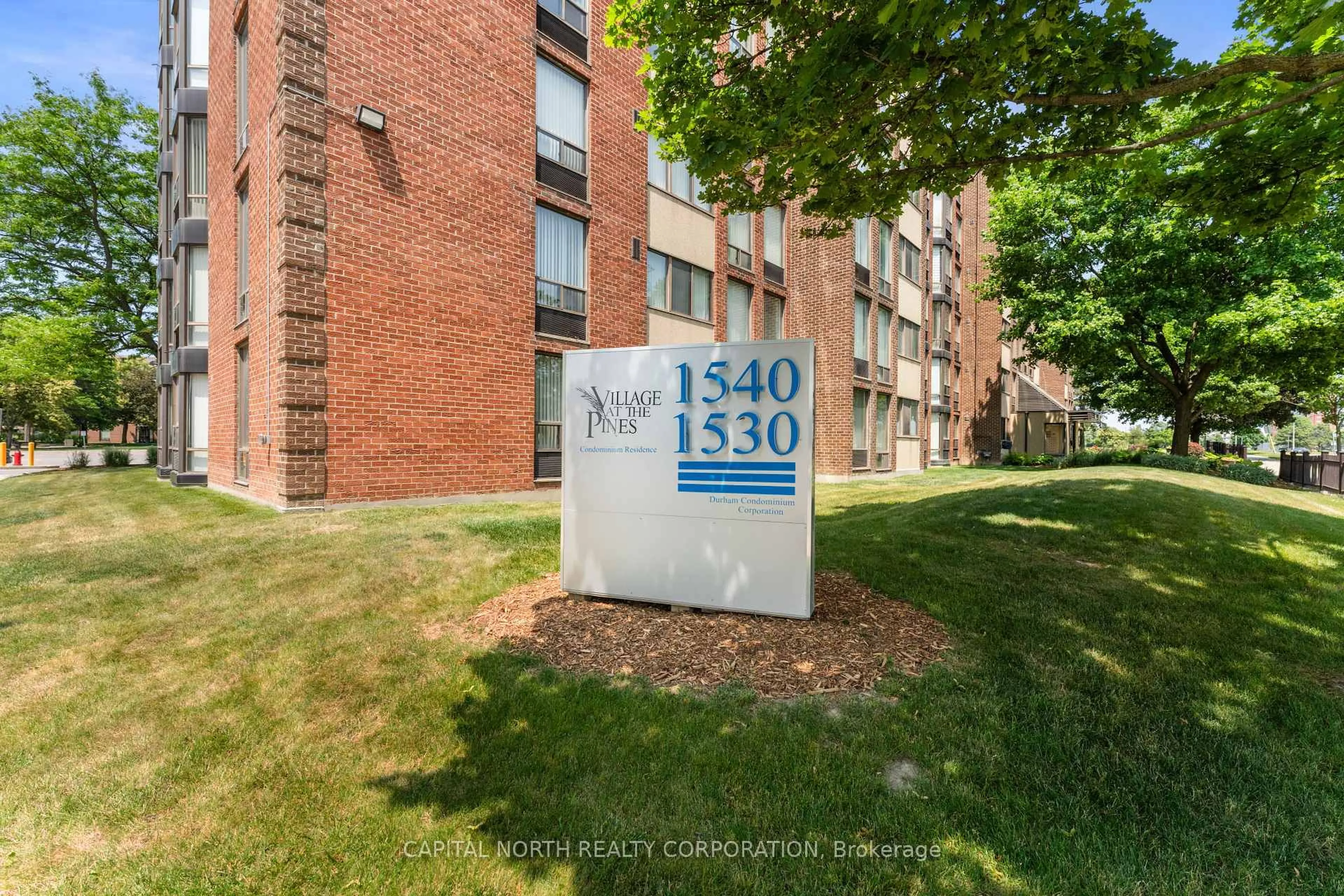 Patio, building for 1540 Pickering Pkwy #402, Pickering Ontario L1V 3V9