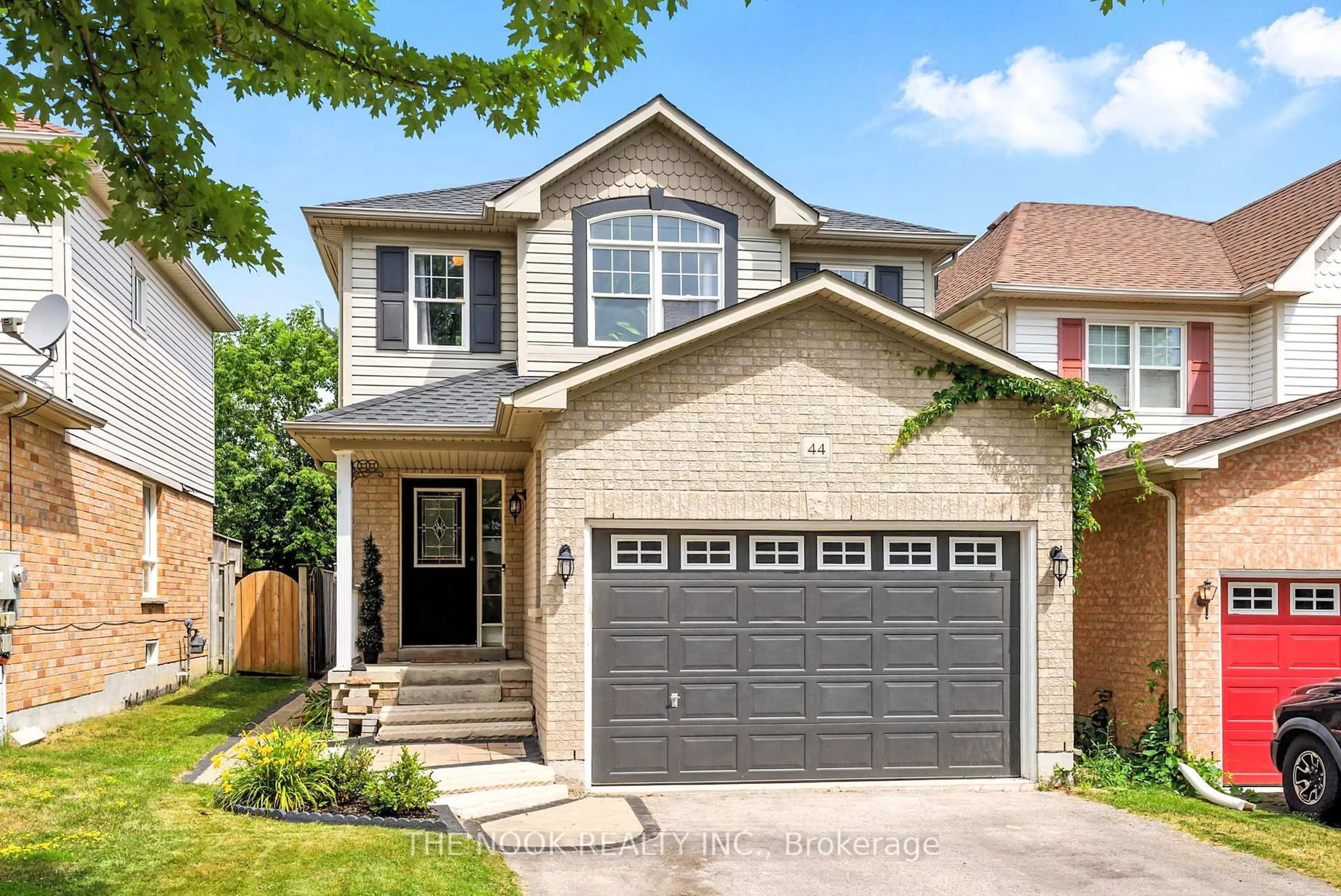Home with brick exterior material, street for 44 Staples Ave, Clarington Ontario L1E 3H3