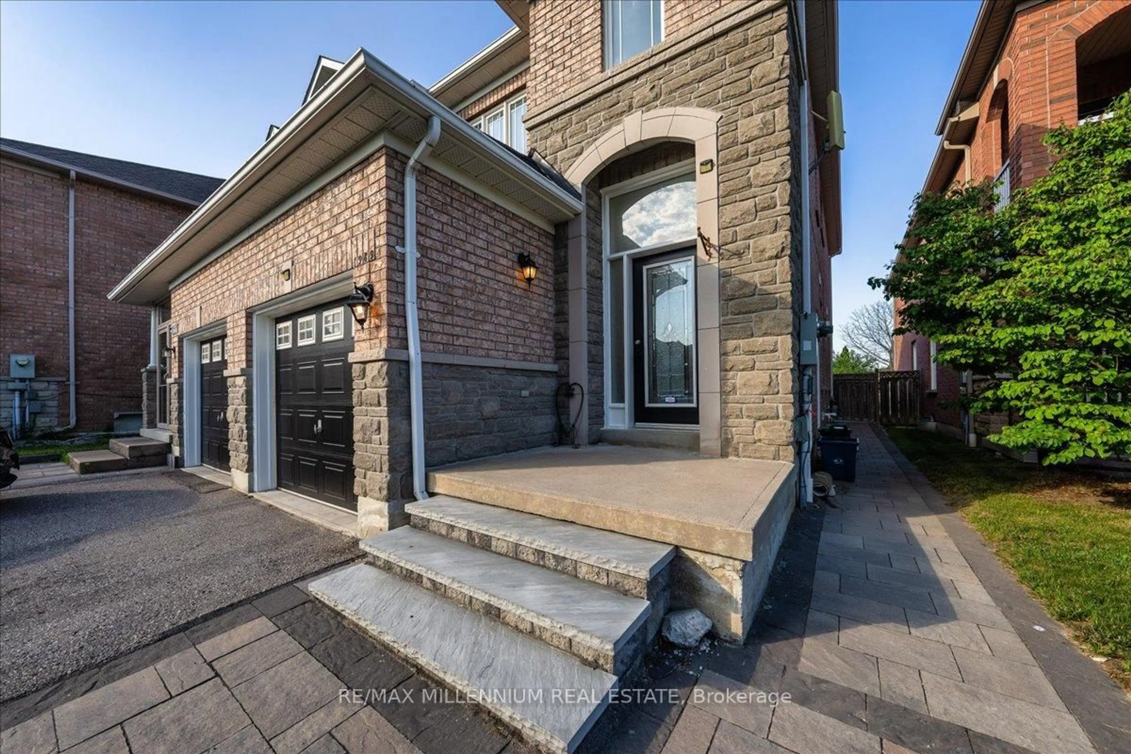 Home with brick exterior material, street for 1989 Calvington Dr, Pickering Ontario L1V 7J3