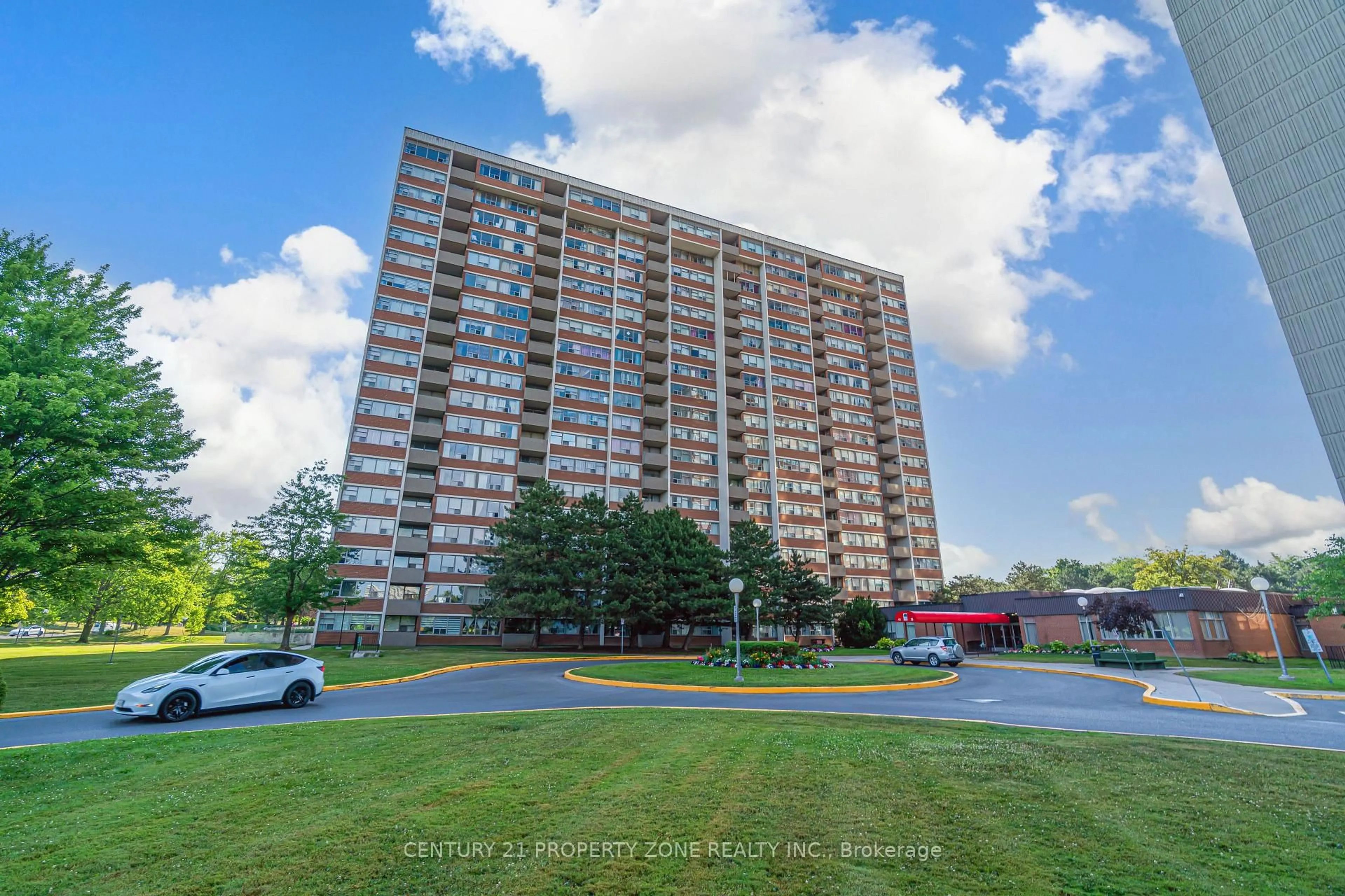 A pic from outside/outdoor area/front of a property/back of a property/a pic from drone, building for 45 Silver Springs Blvd #209, Toronto Ontario M1V 1R2