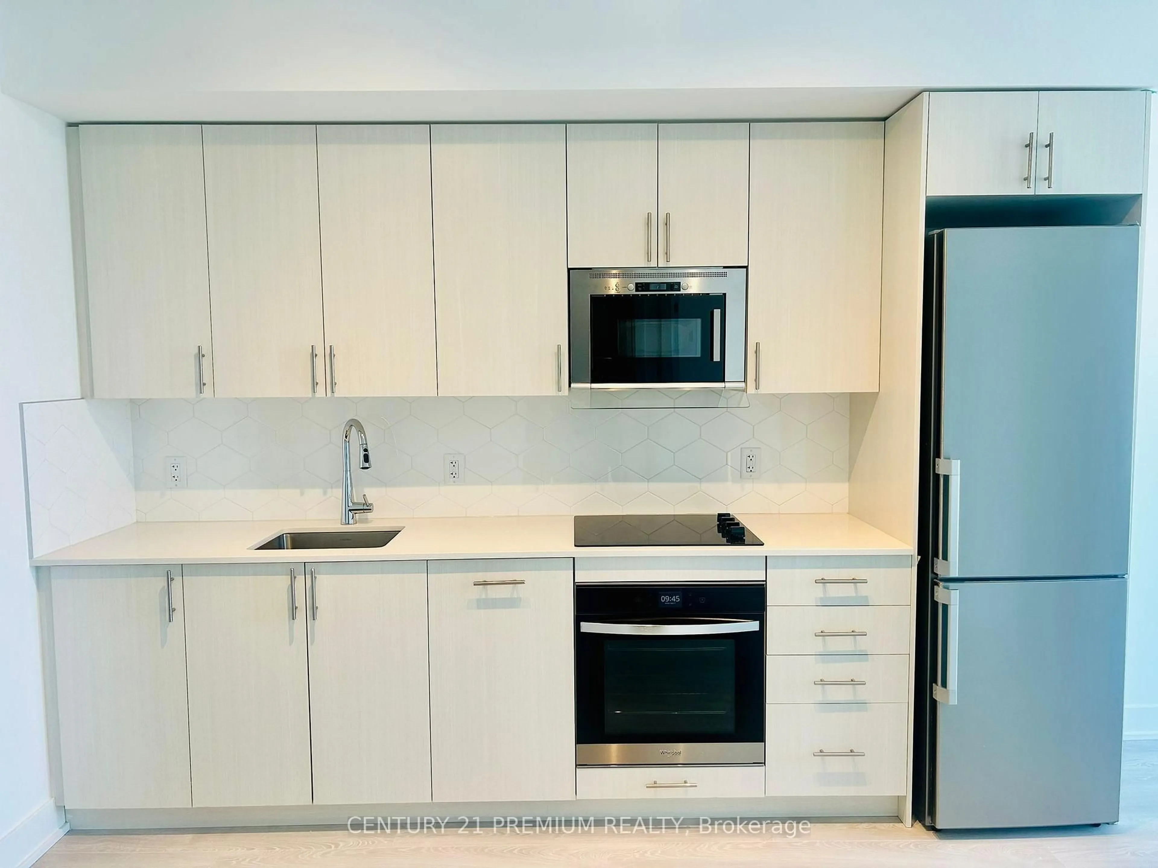 Standard kitchen, unknown for 2545 Simcoe St #1919, Oshawa Ontario L1L 0W3