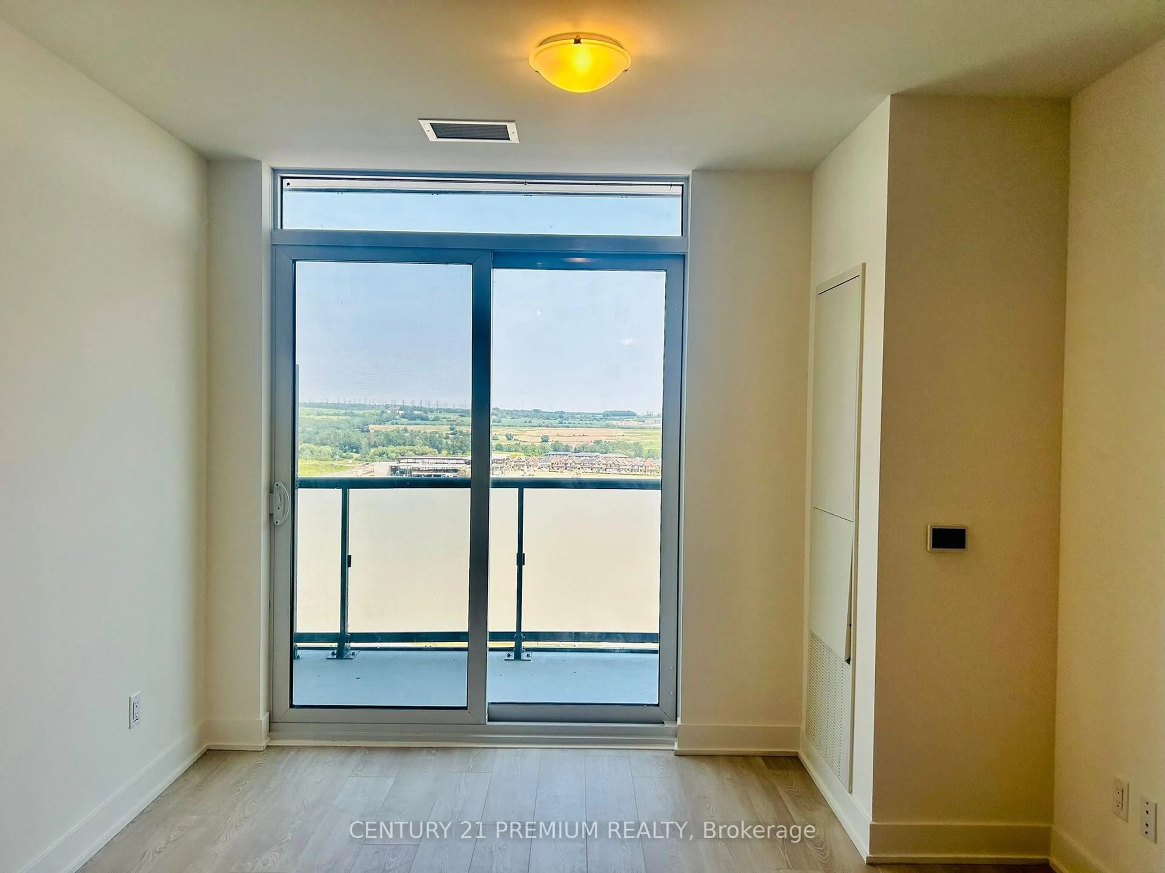 A pic of a room for 2545 Simcoe St #1919, Oshawa Ontario L1L 0W3