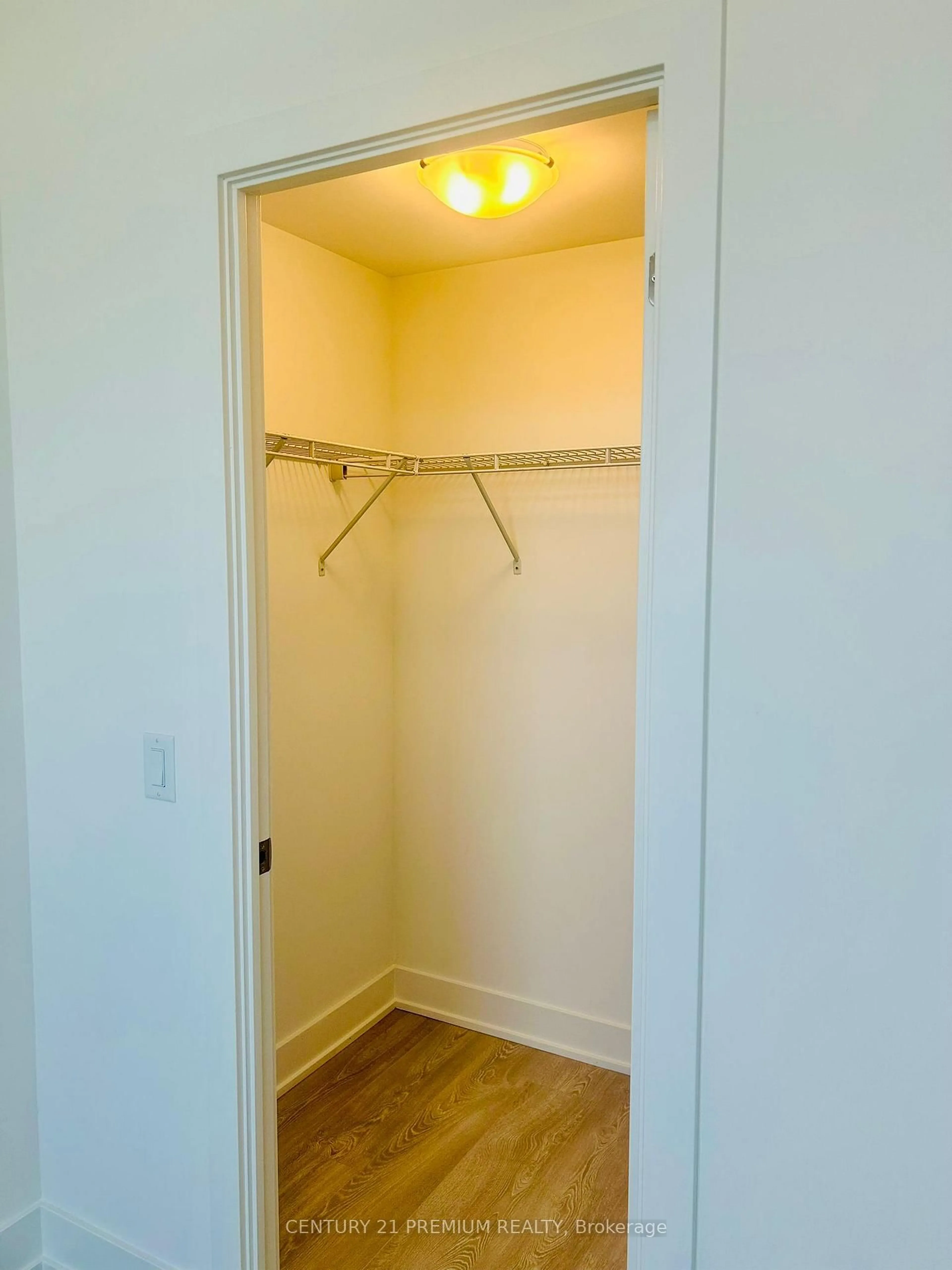 Storage room or clothes room or walk-in closet for 2545 Simcoe St #1919, Oshawa Ontario L1L 0W3