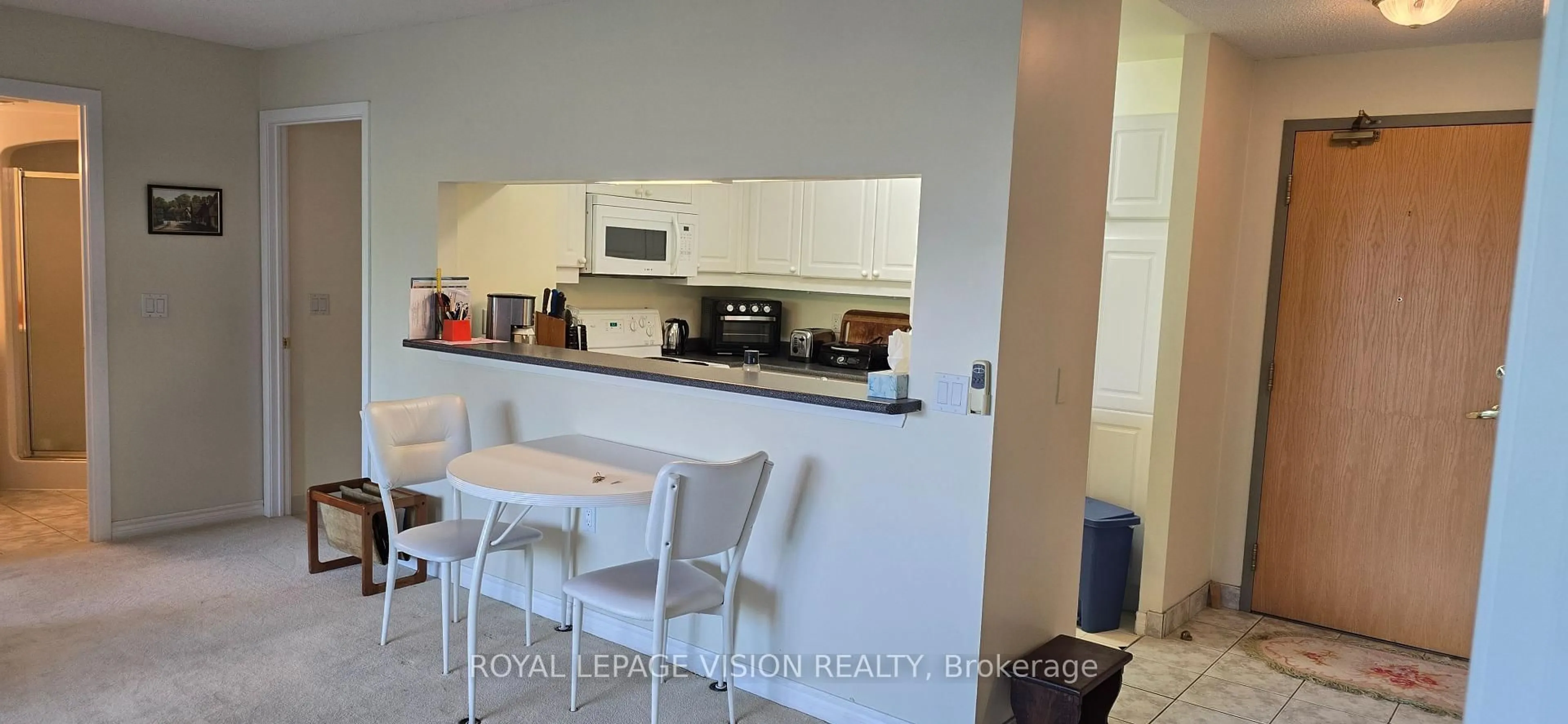Standard kitchen, unknown for 452 Scarborough Golf Club Rd #504, Toronto Ontario M1G 1H1