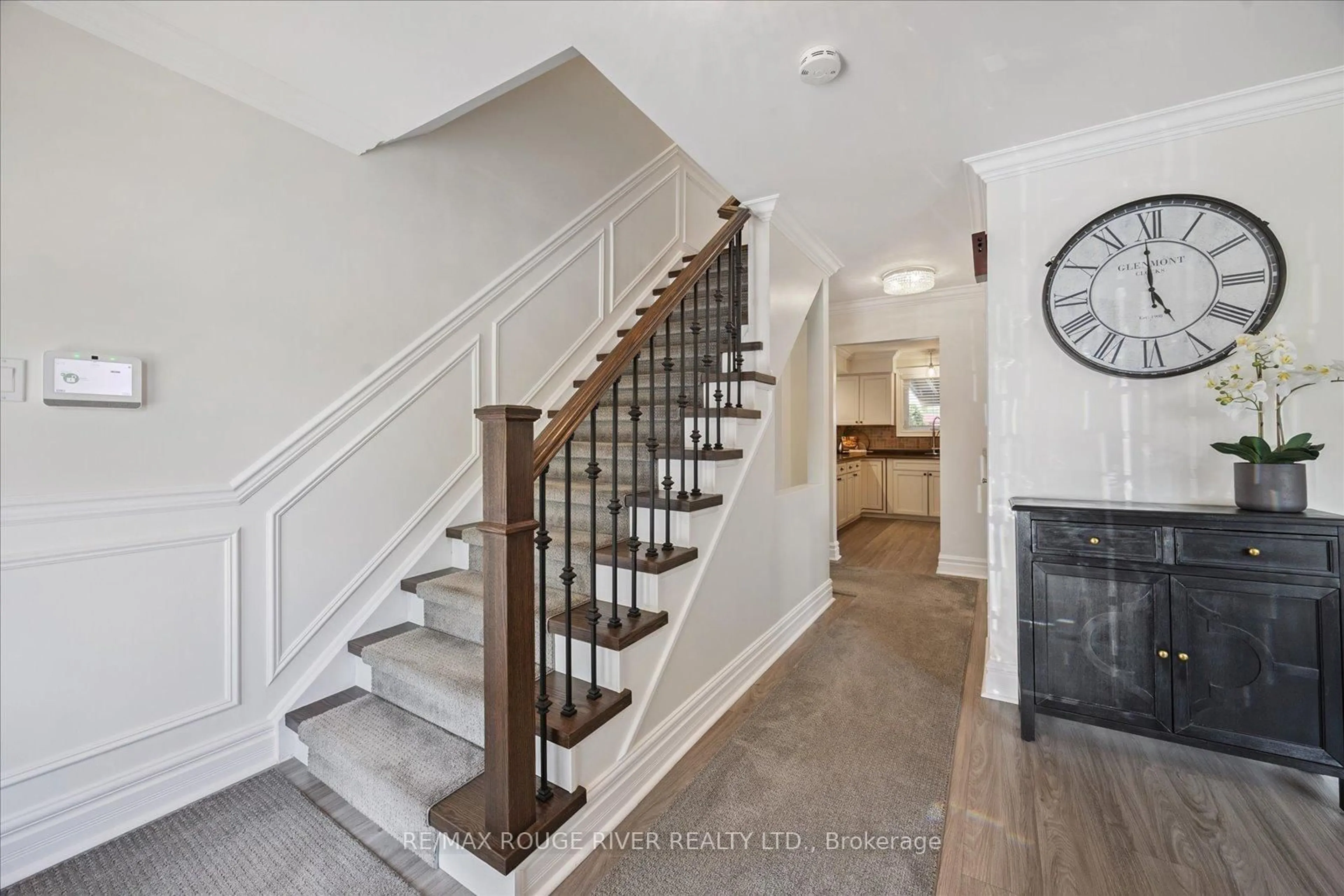 Stairs for 1797 Meadowview Ave, Pickering Ontario L1V 3G7