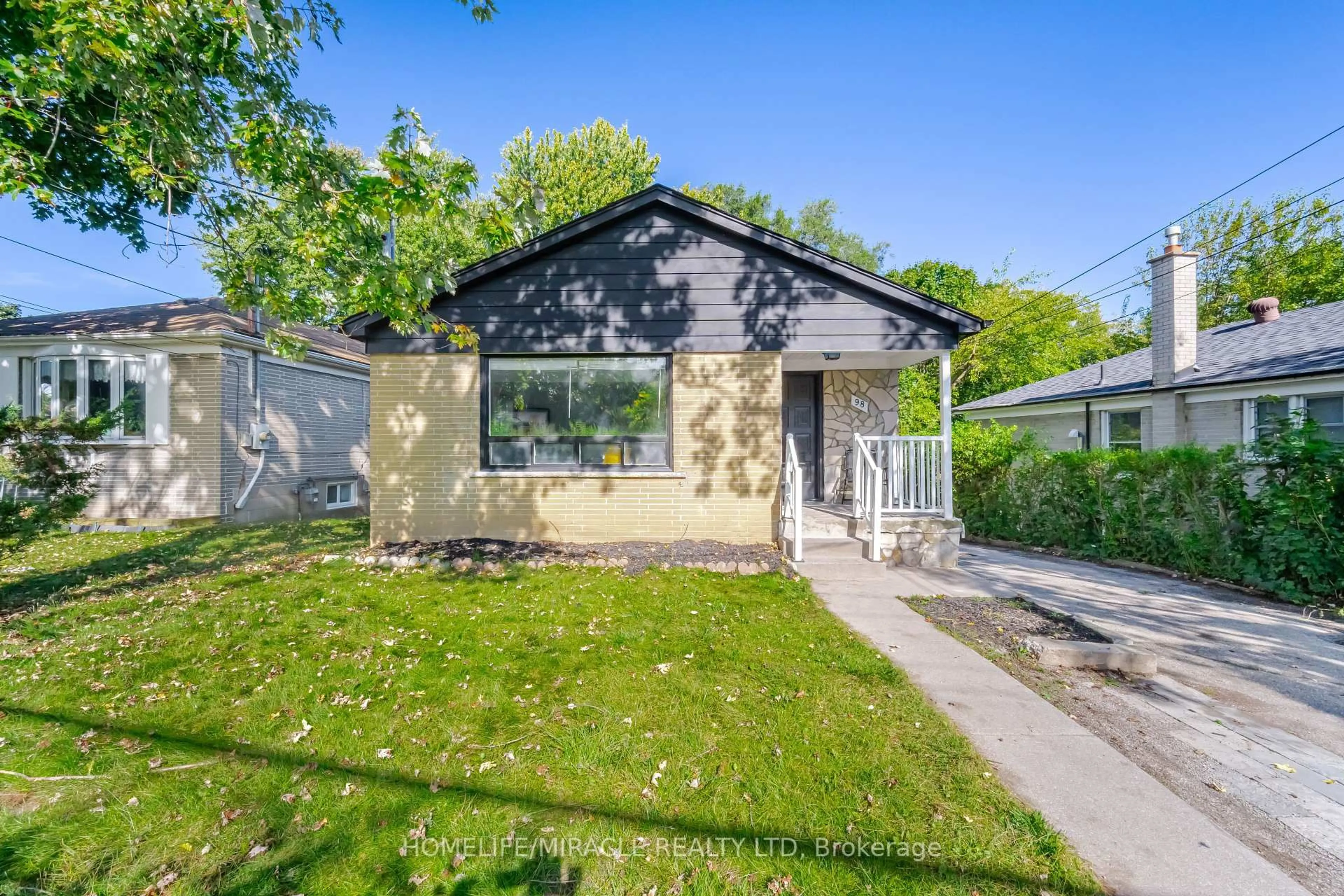 Home with vinyl exterior material, street for 98 Nelson St, Toronto Ontario M1J 2V5