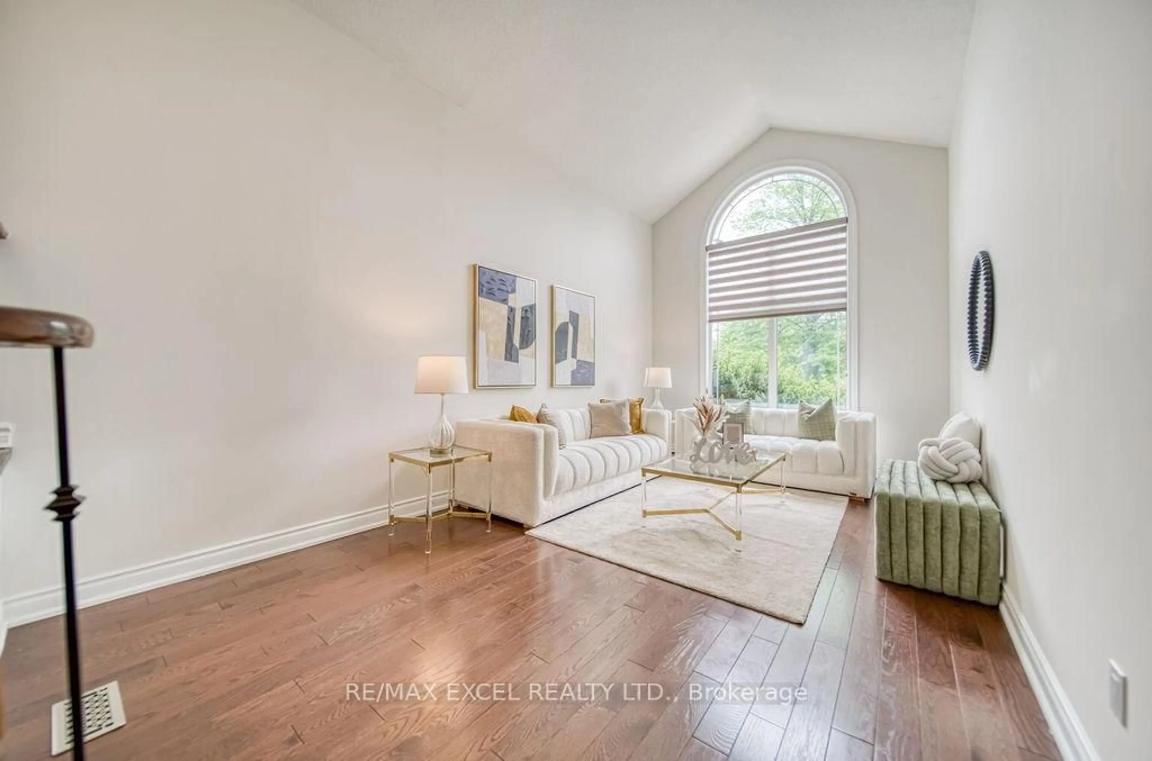 Living room with furniture, unknown for 1619 Amberlea Rd, Pickering Ontario L1V 5P3