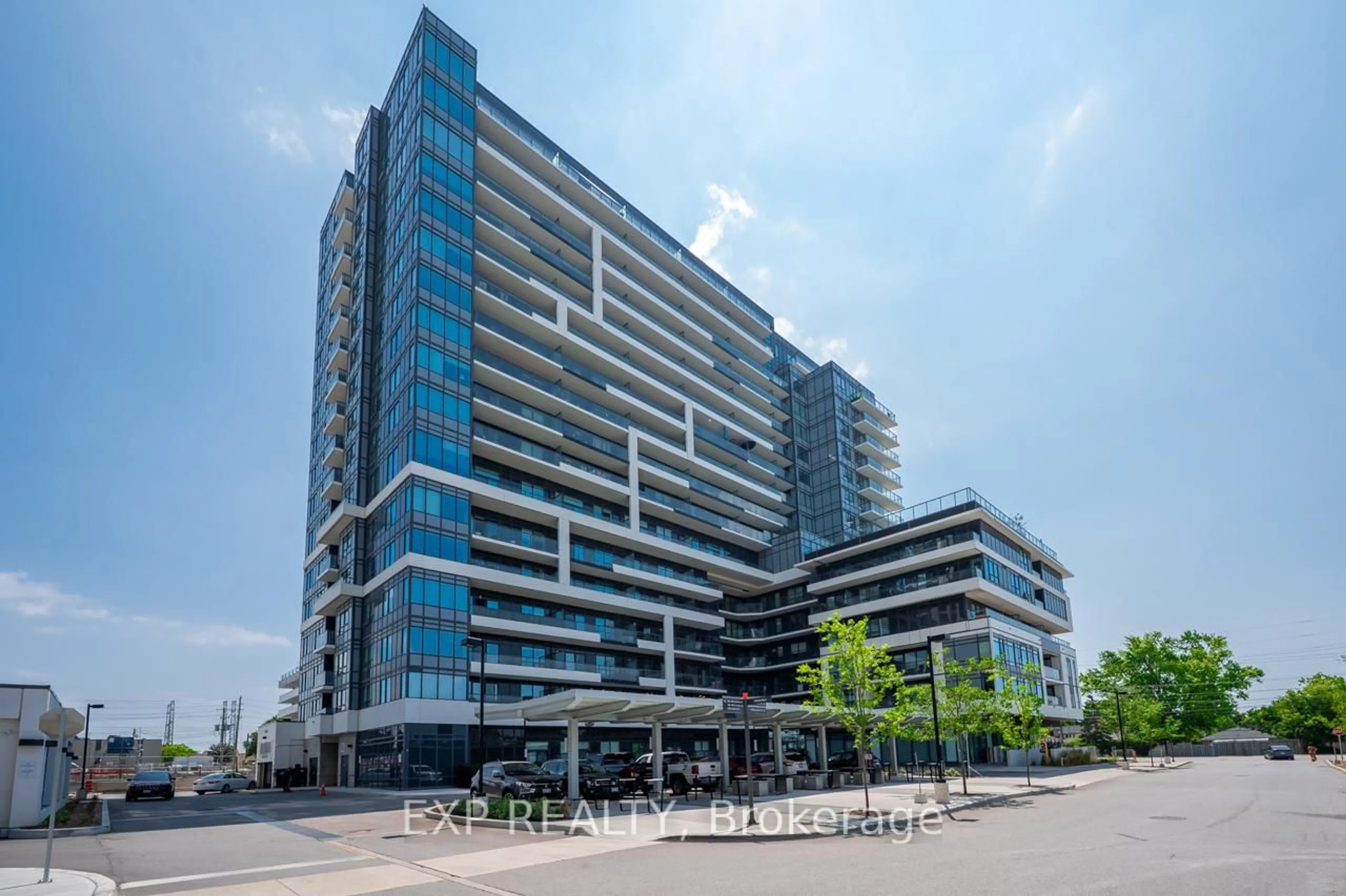 Indoor foyer for 1480 Bayly St #608, Pickering Ontario L1W 0C2