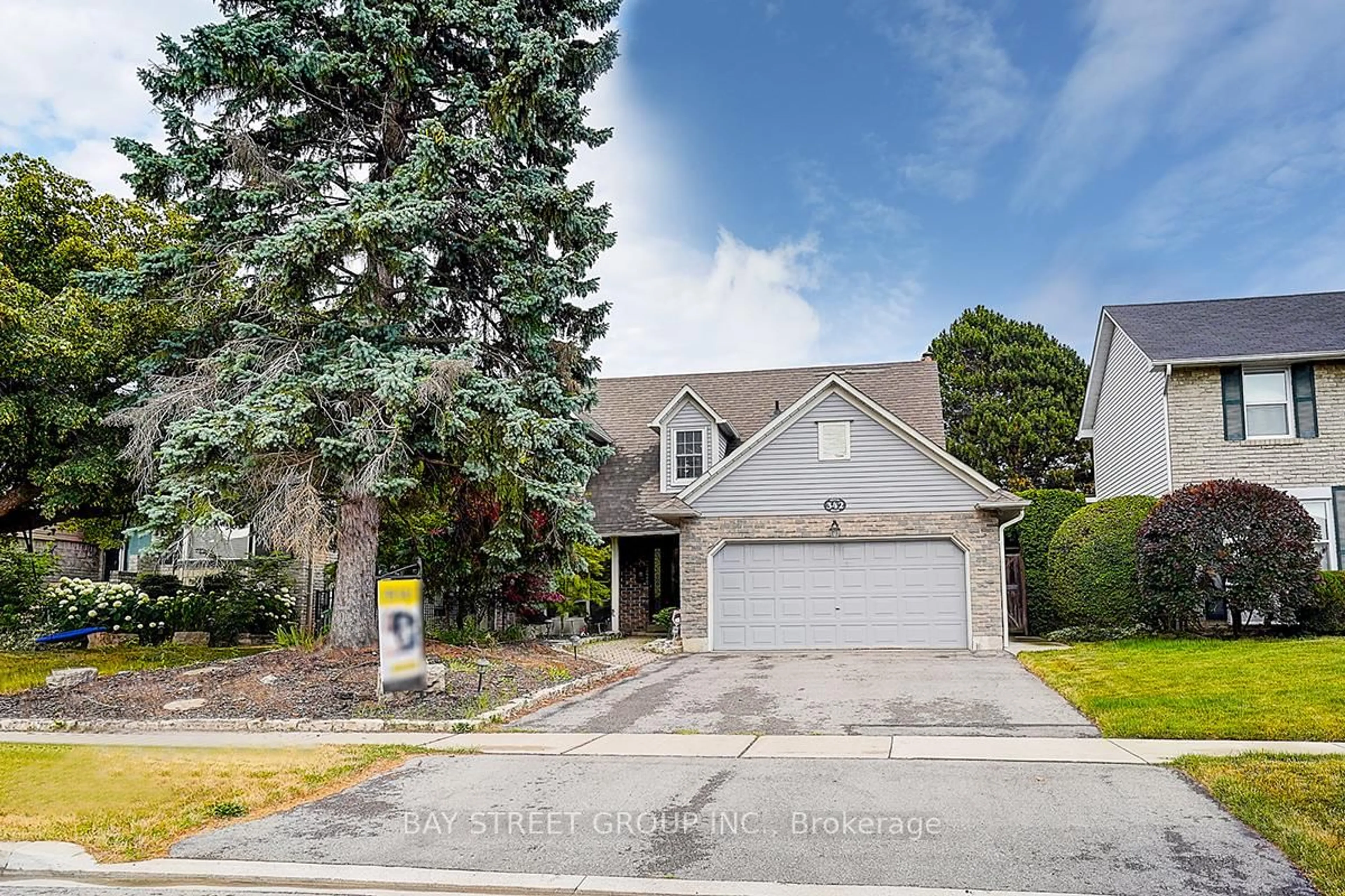Unknown for 342 REGAL BRIAR St, Whitby Ontario L1N 6N1