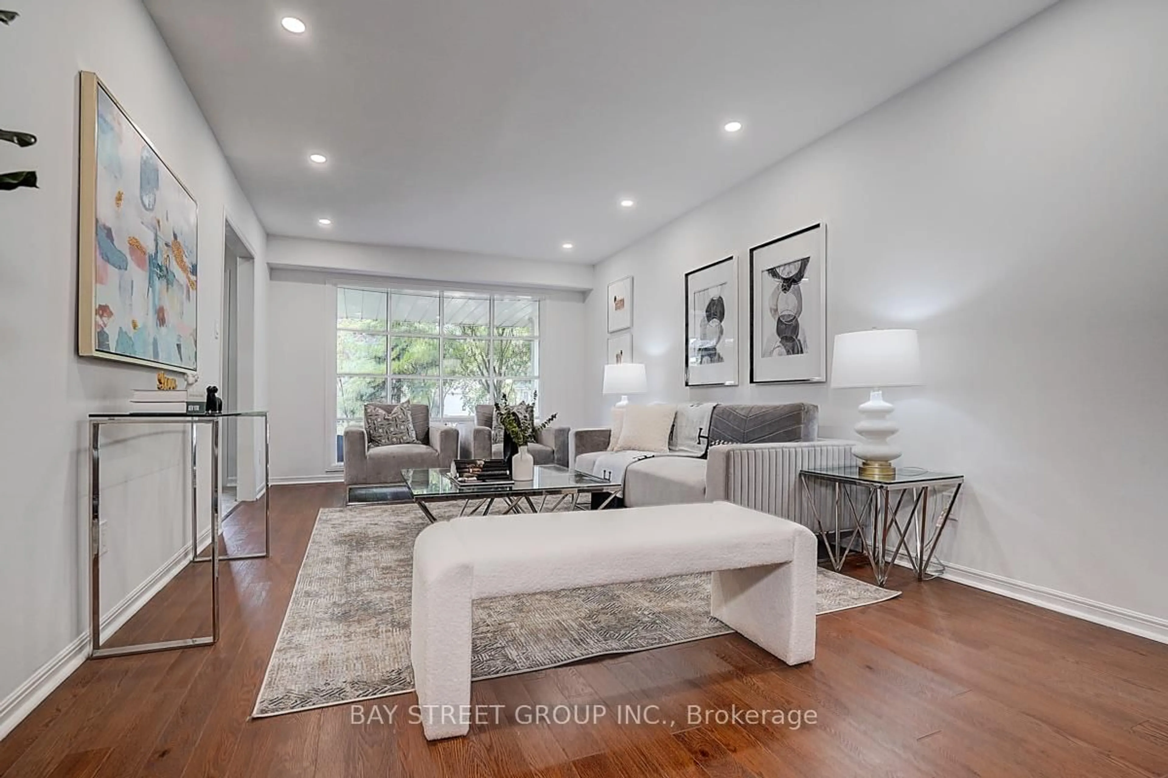 Living room with furniture, unknown for 342 REGAL BRIAR St, Whitby Ontario L1N 6N1