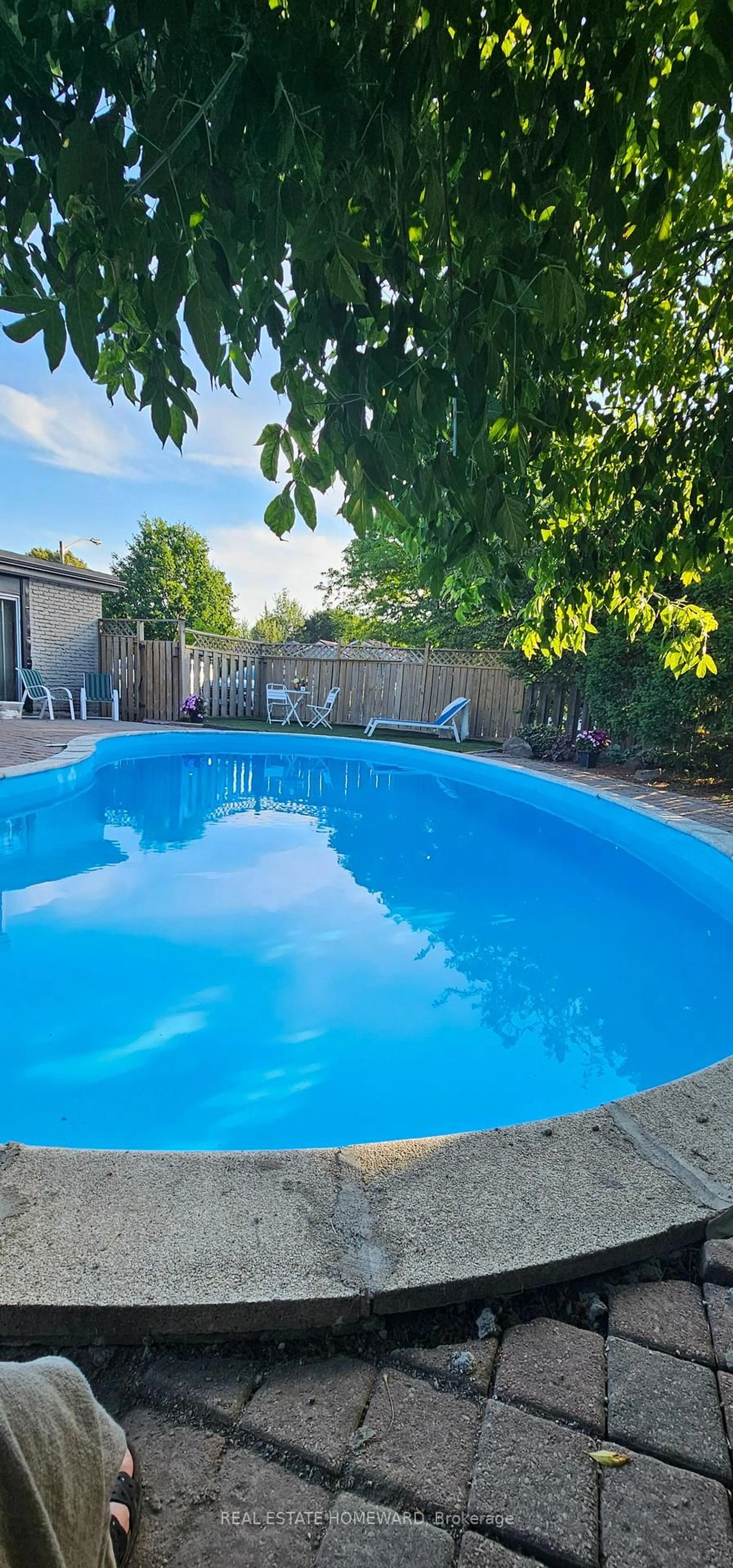 Pool for 51 Prince Philip Blvd, Toronto Ontario M1E 1J5