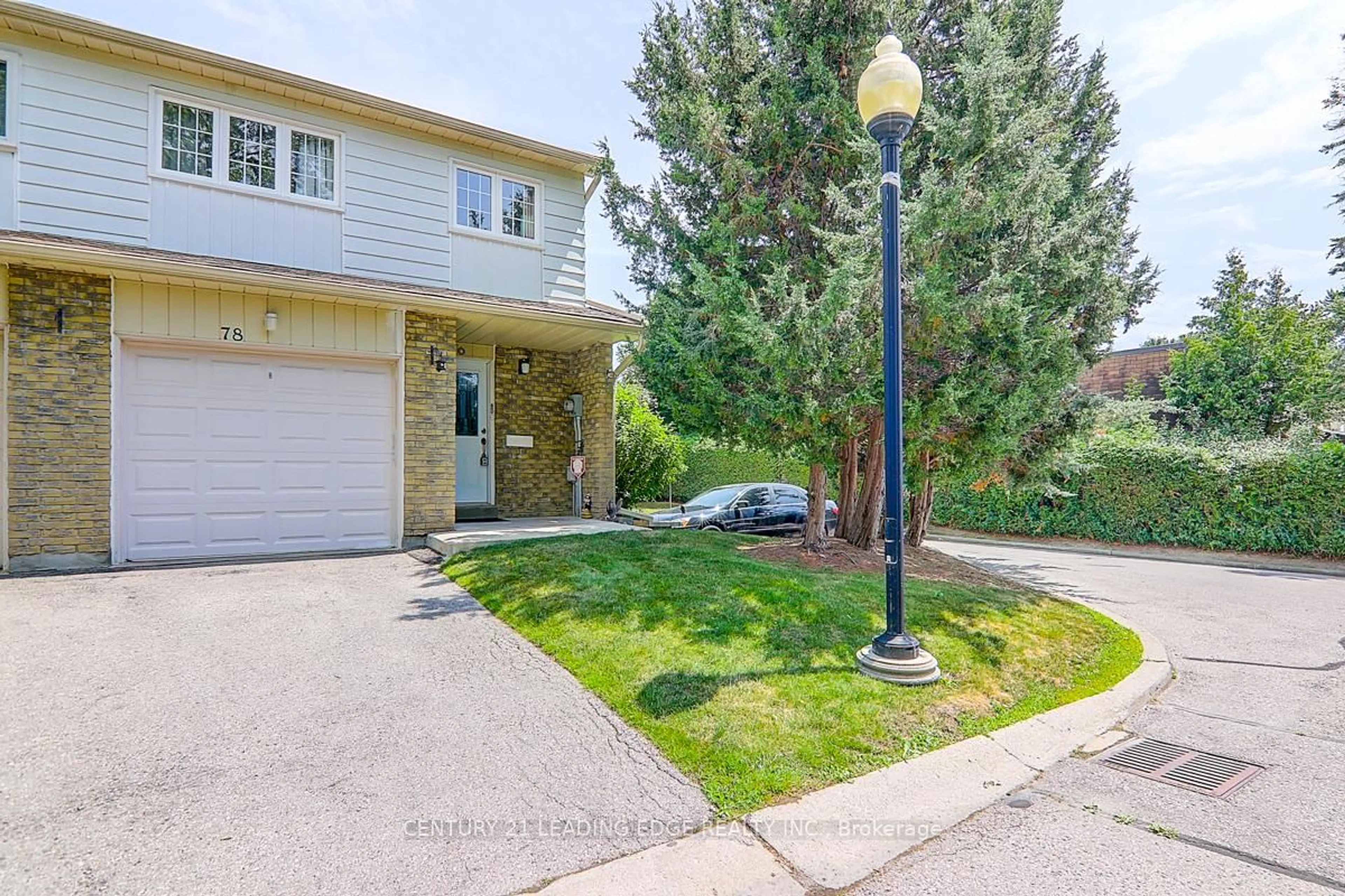 Patio, street for 301 Washburn Way #78, Toronto Ontario M1B 1K4