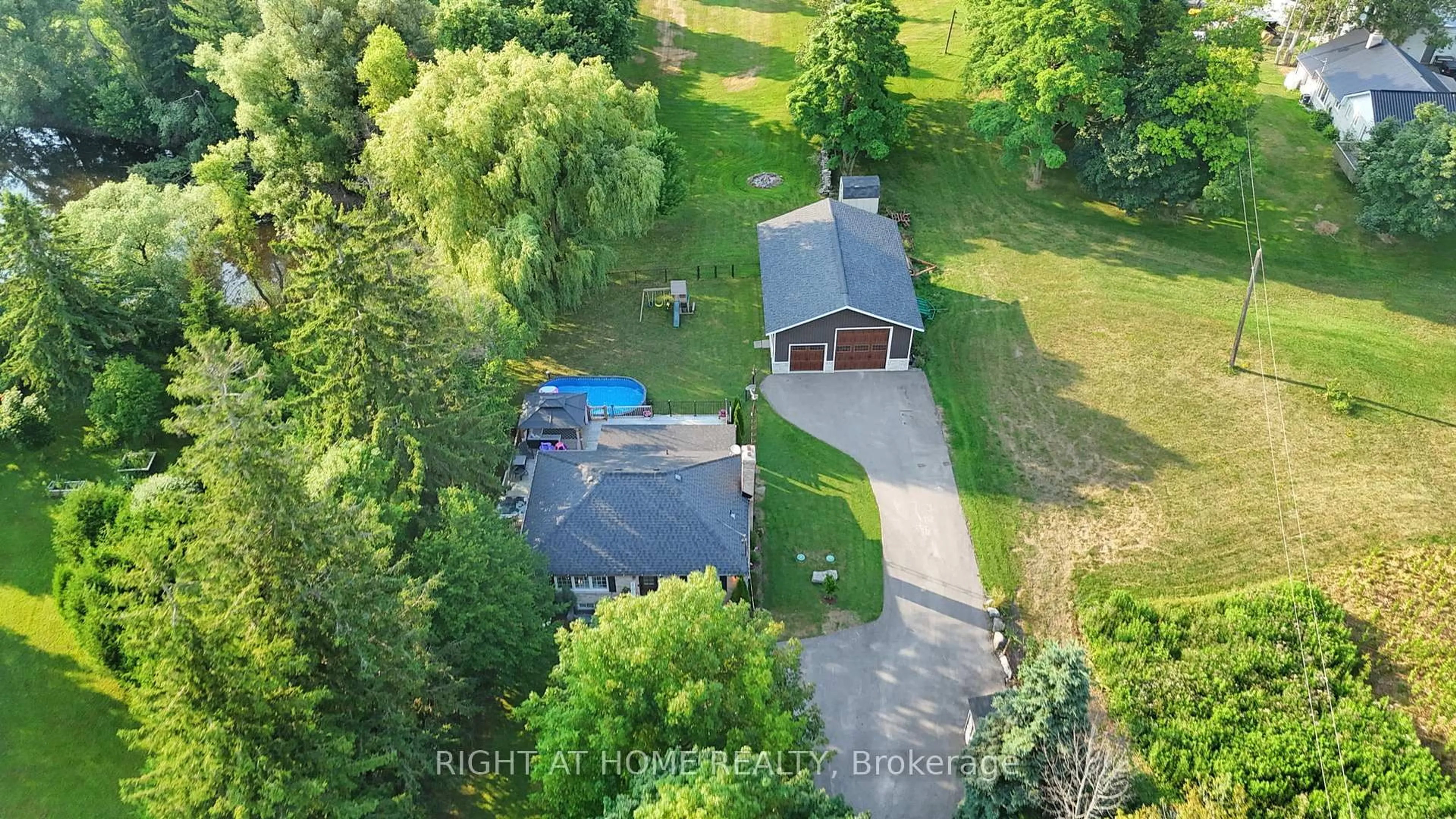 A pic from outside/outdoor area/front of a property/back of a property/a pic from drone, unknown for 2355 Shirley Rd, Scugog Ontario L9L 1B3
