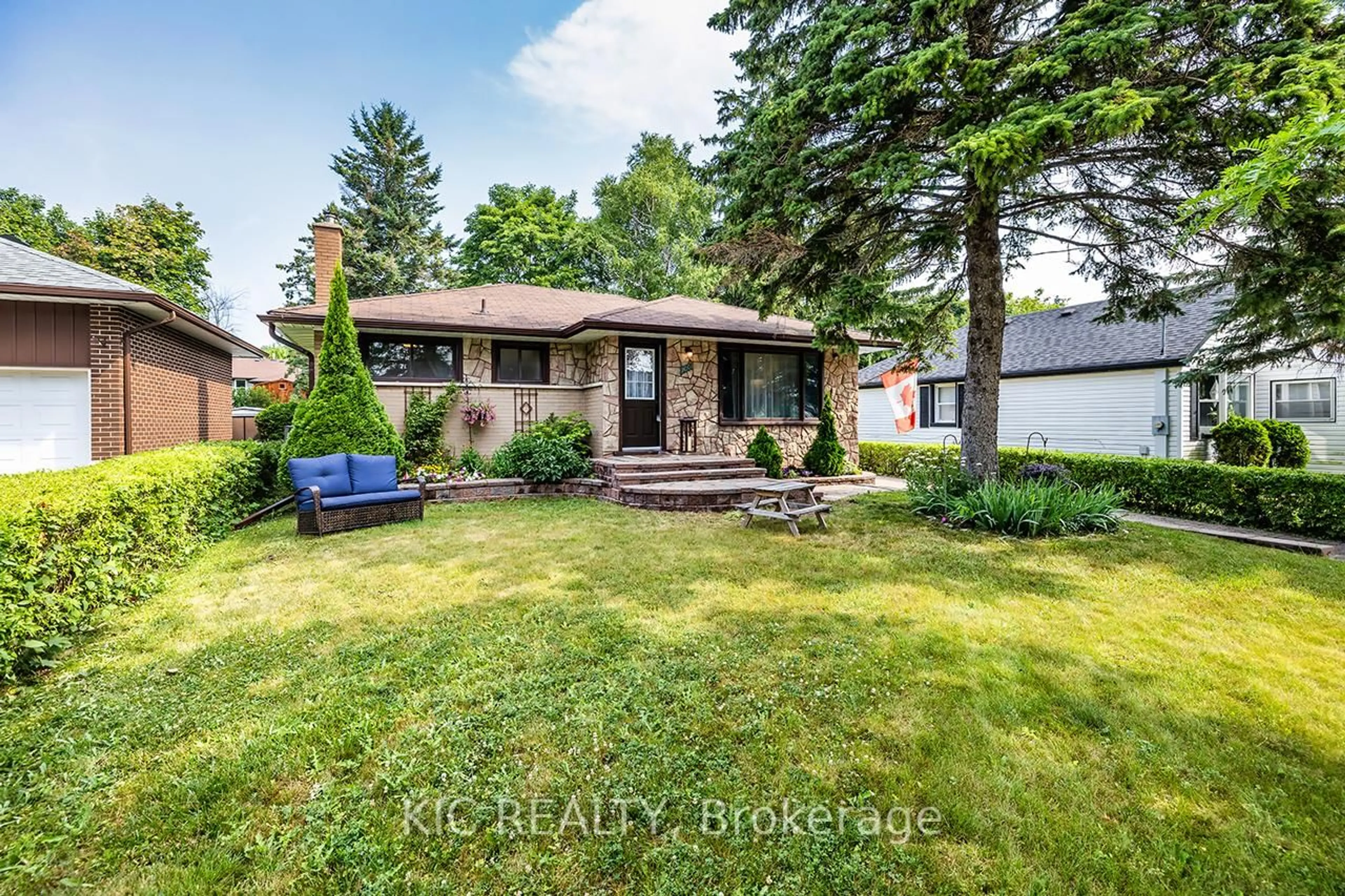 Unknown for 100 Kawartha Ave, Oshawa Ontario L1H 3Y9