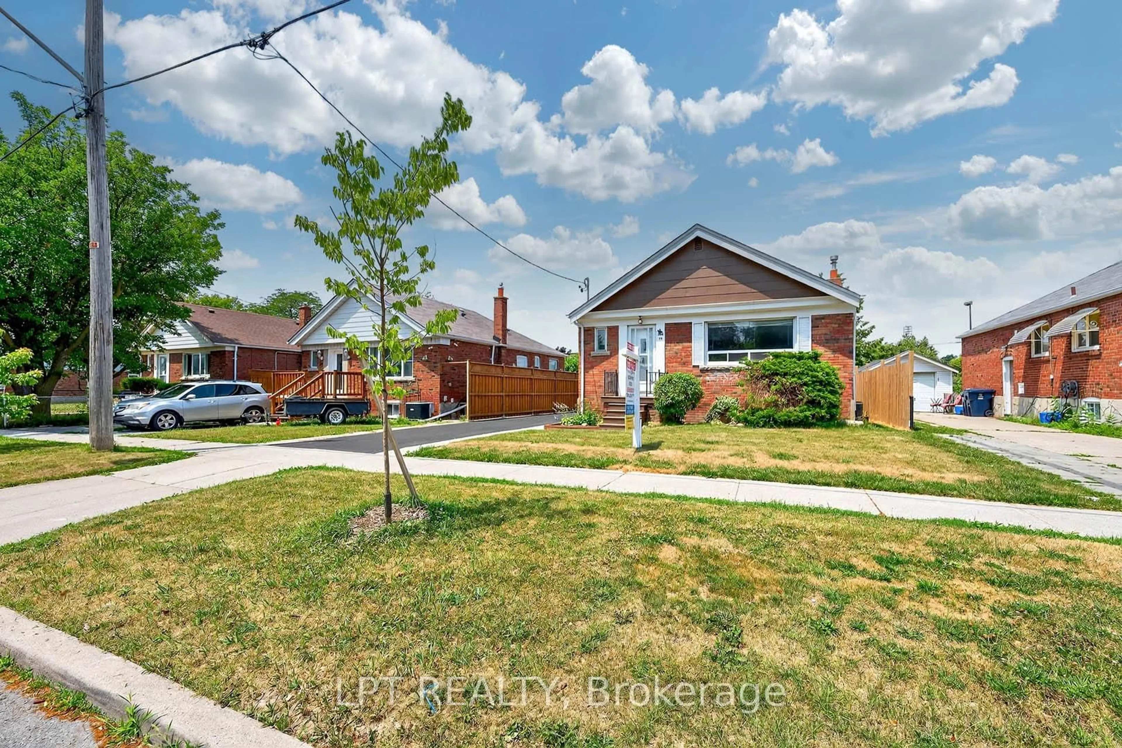Unknown for 16 Knightsbridge Rd, Toronto Ontario M1L 2B2