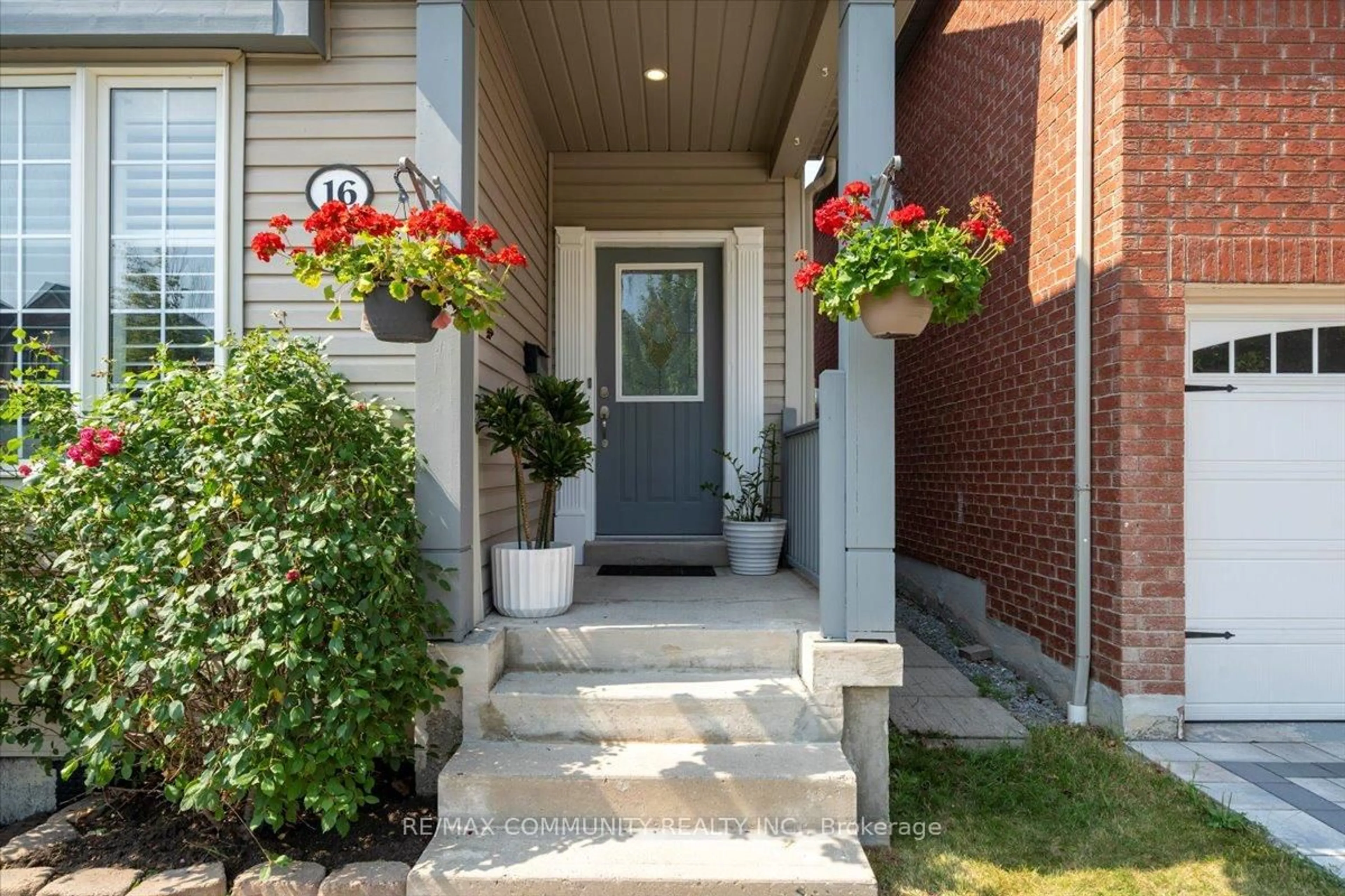 Indoor entryway for 16 Armitage Cres, Ajax Ontario L1T 4G6