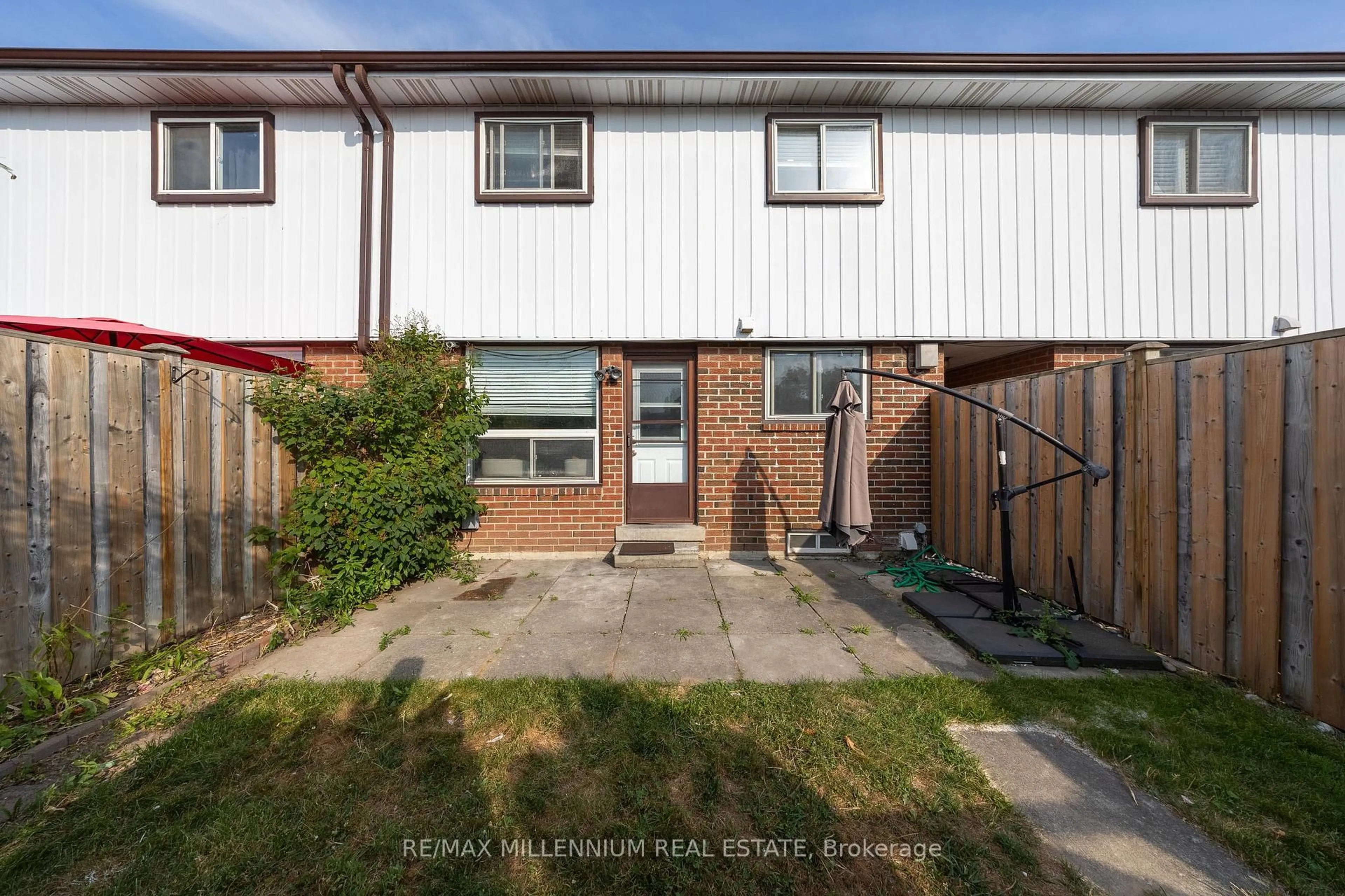 Unknown for 120 Nonquon Rd #151, Oshawa Ontario L1G 7E6