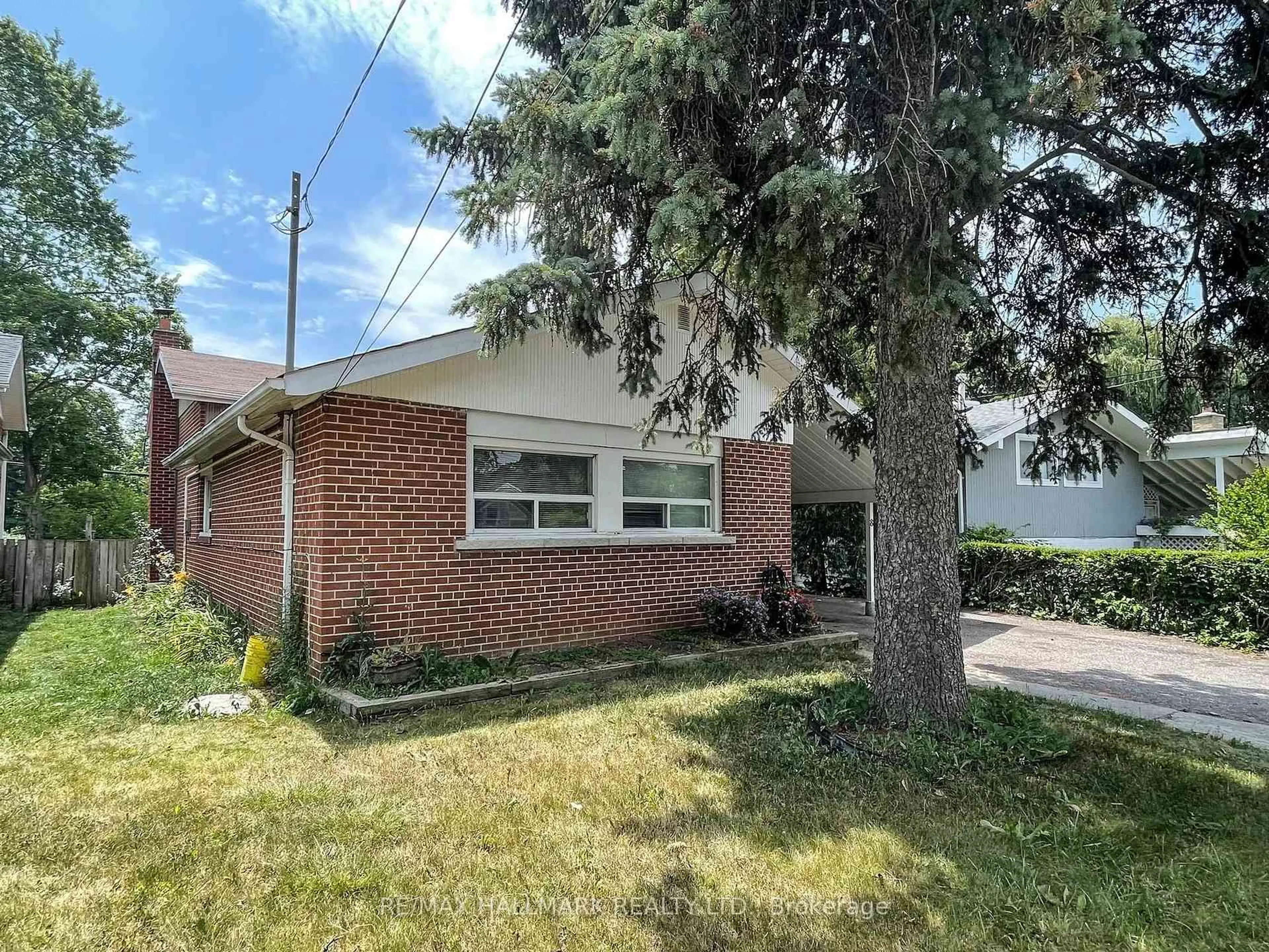 Home with brick exterior material, street for 8 Northfield Rd, Toronto Ontario M1G 2H4