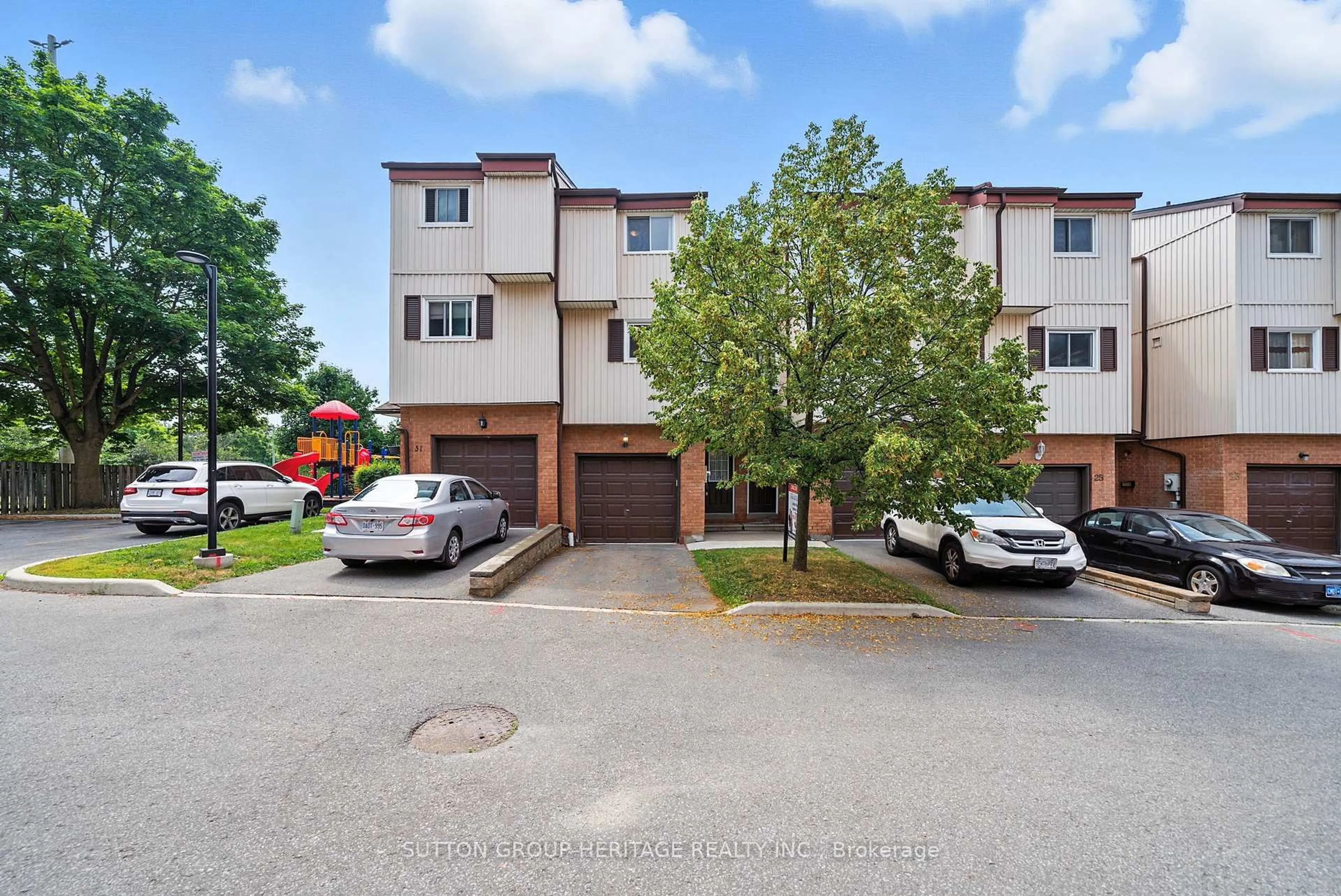A pic from outside/outdoor area/front of a property/back of a property/a pic from drone, street for 601 Galahad Dr #29, Oshawa Ontario L1K 1L9