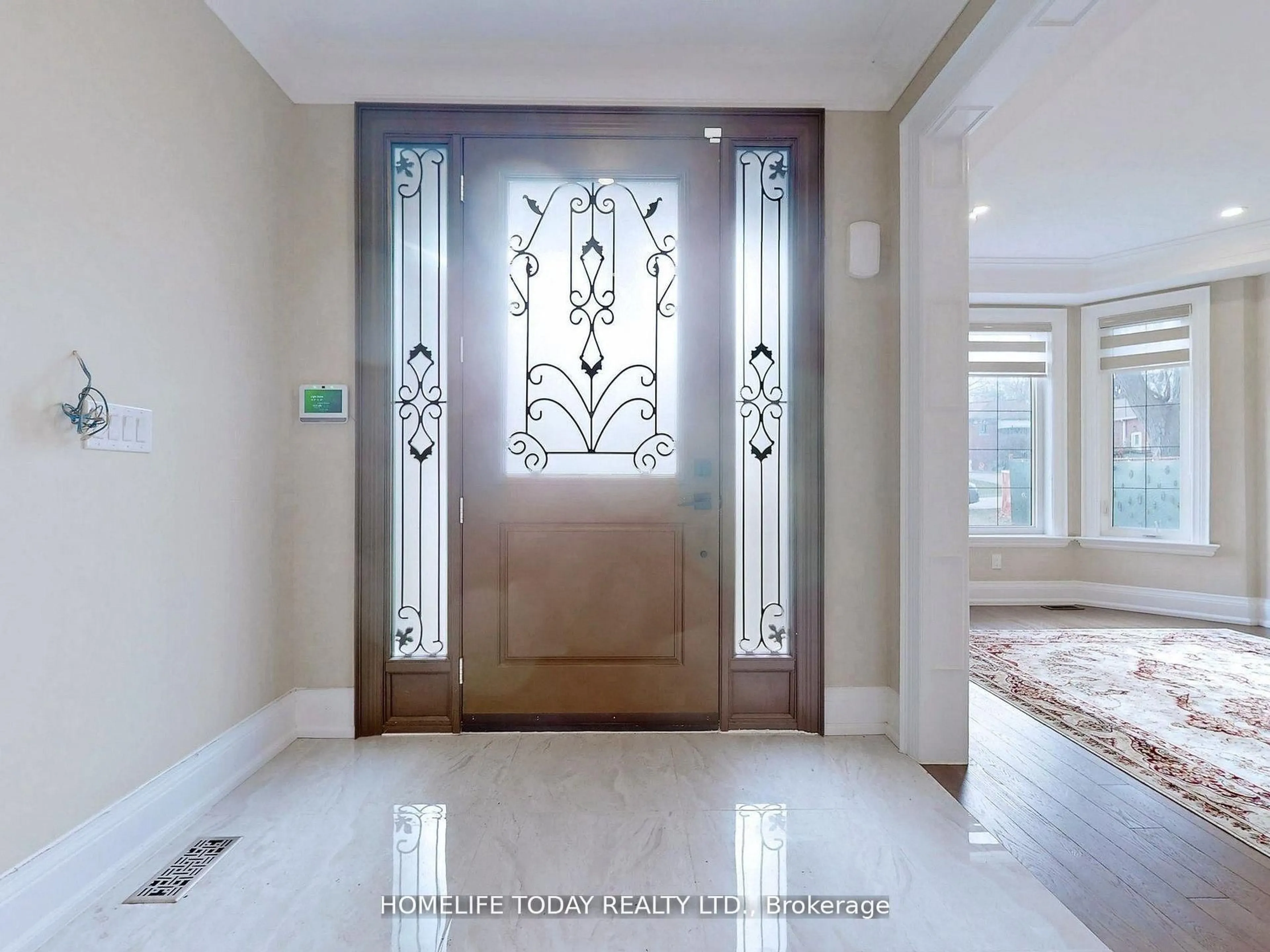 Indoor foyer for 20 Chatterton Blvd, Toronto Ontario M1M 2G2