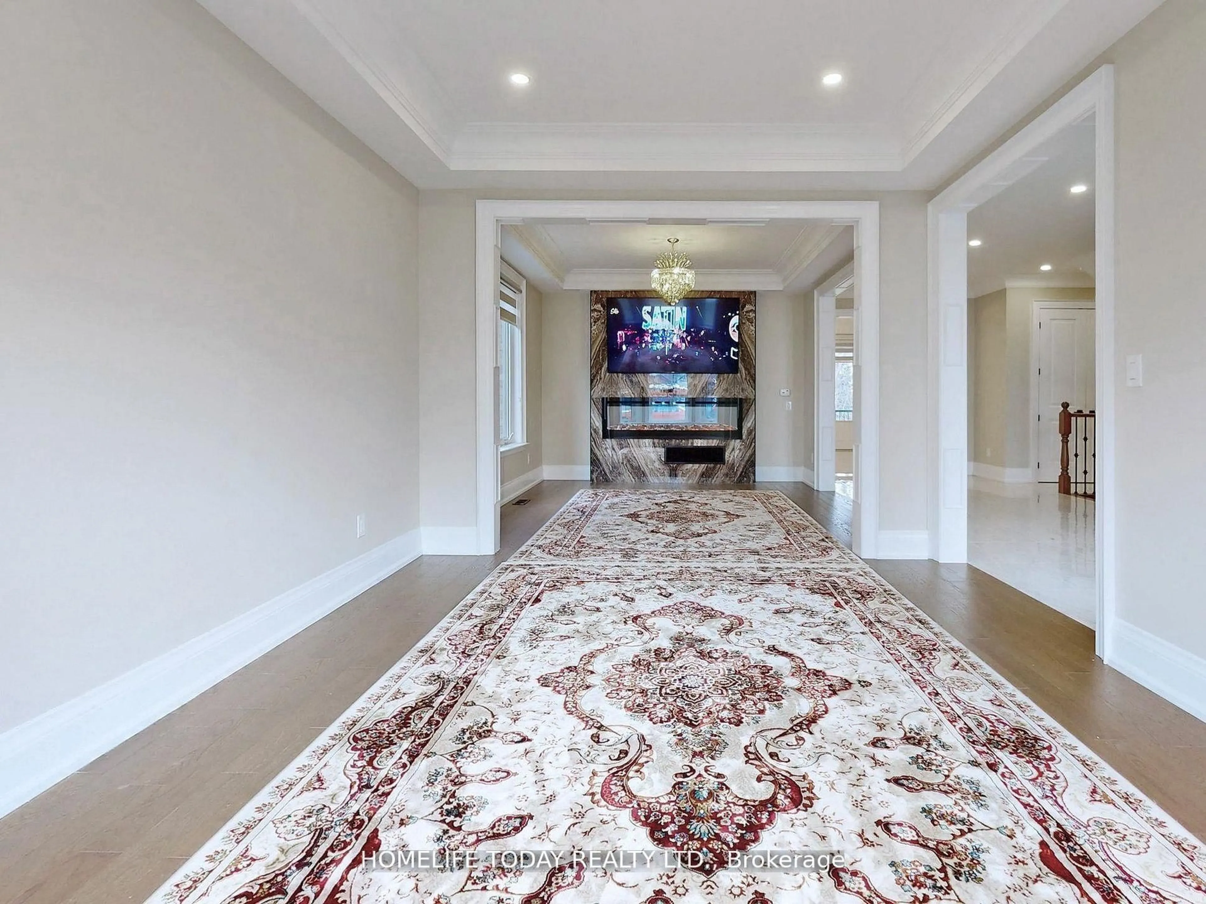 Indoor entryway for 20 Chatterton Blvd, Toronto Ontario M1M 2G2