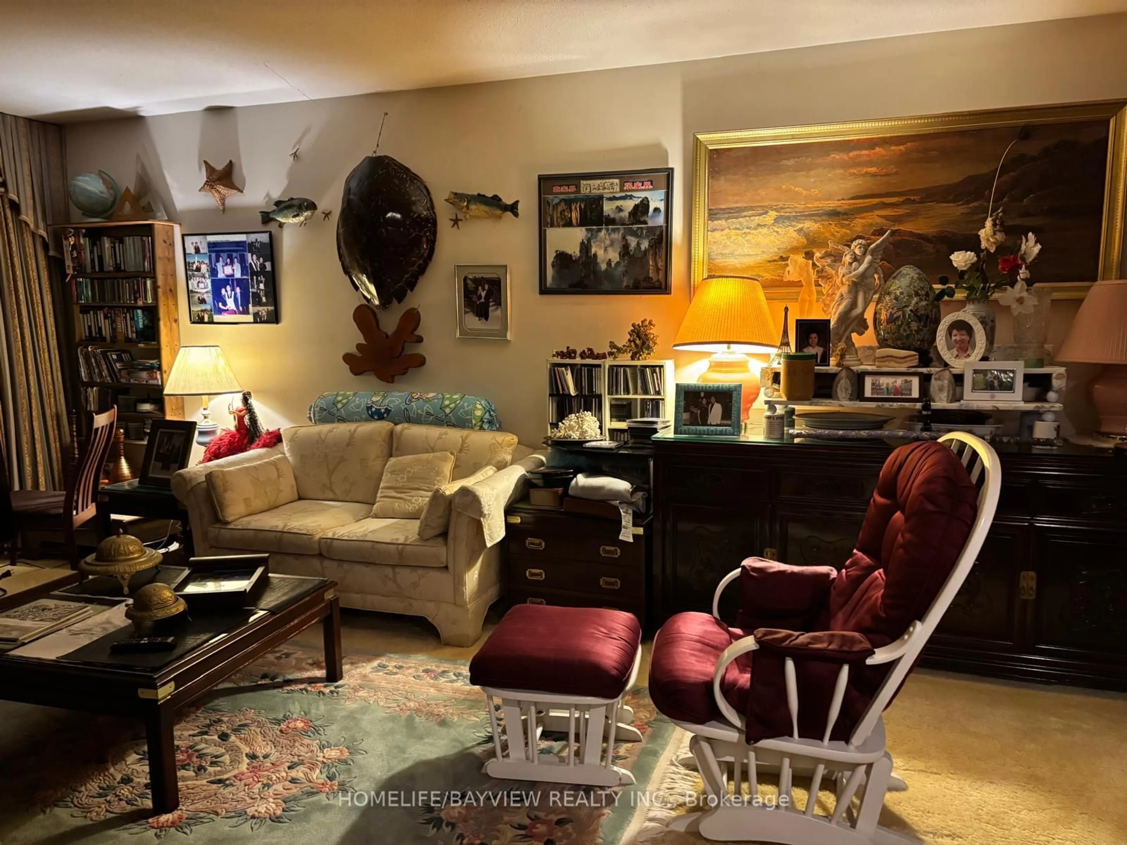 Living room with furniture, unknown for 39 Castle Hill Dr, Toronto Ontario M1T 2Y2