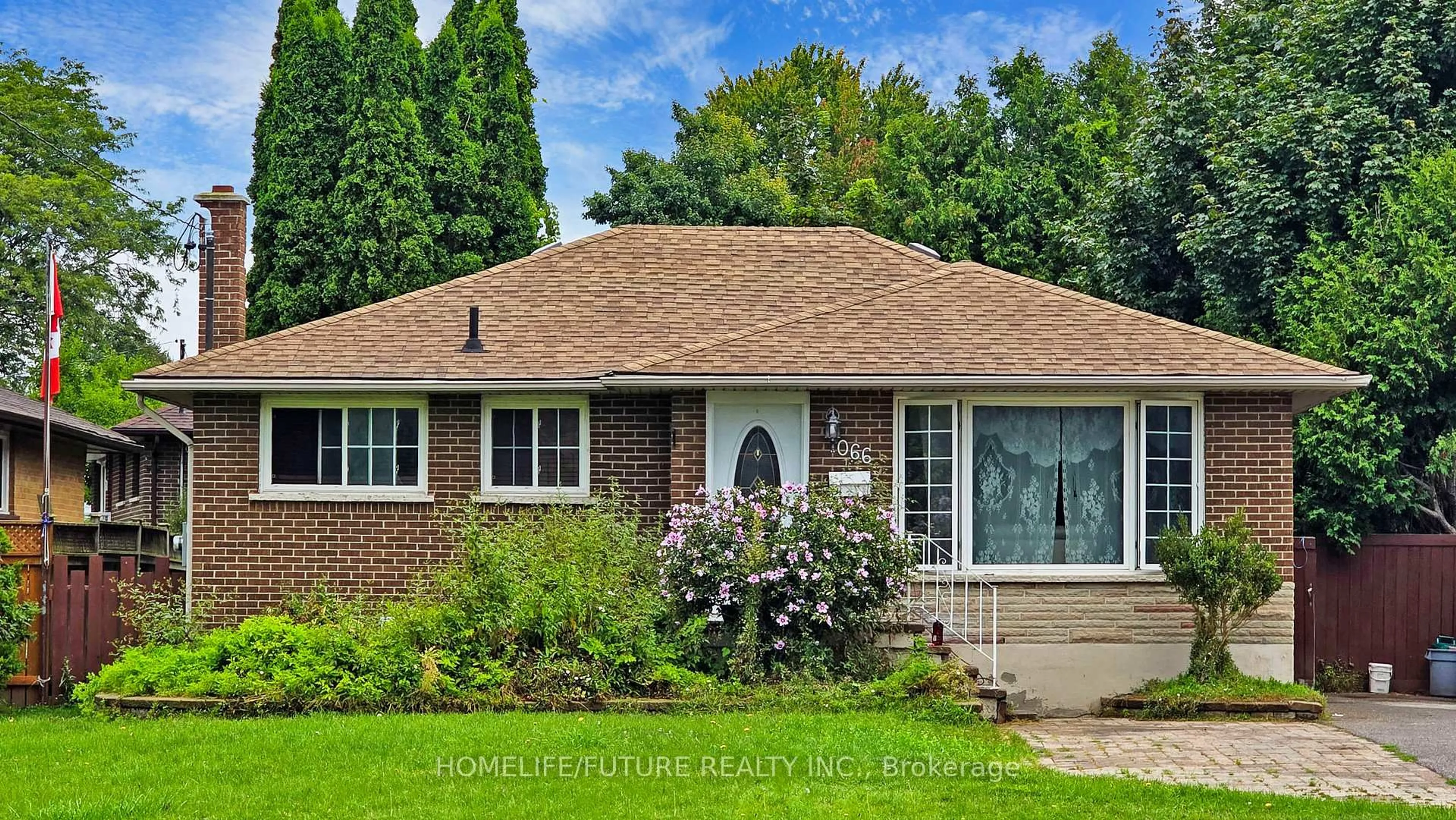 Home with brick exterior material, street for 1066 Olive Ave, Oshawa Ontario L1H 2T4