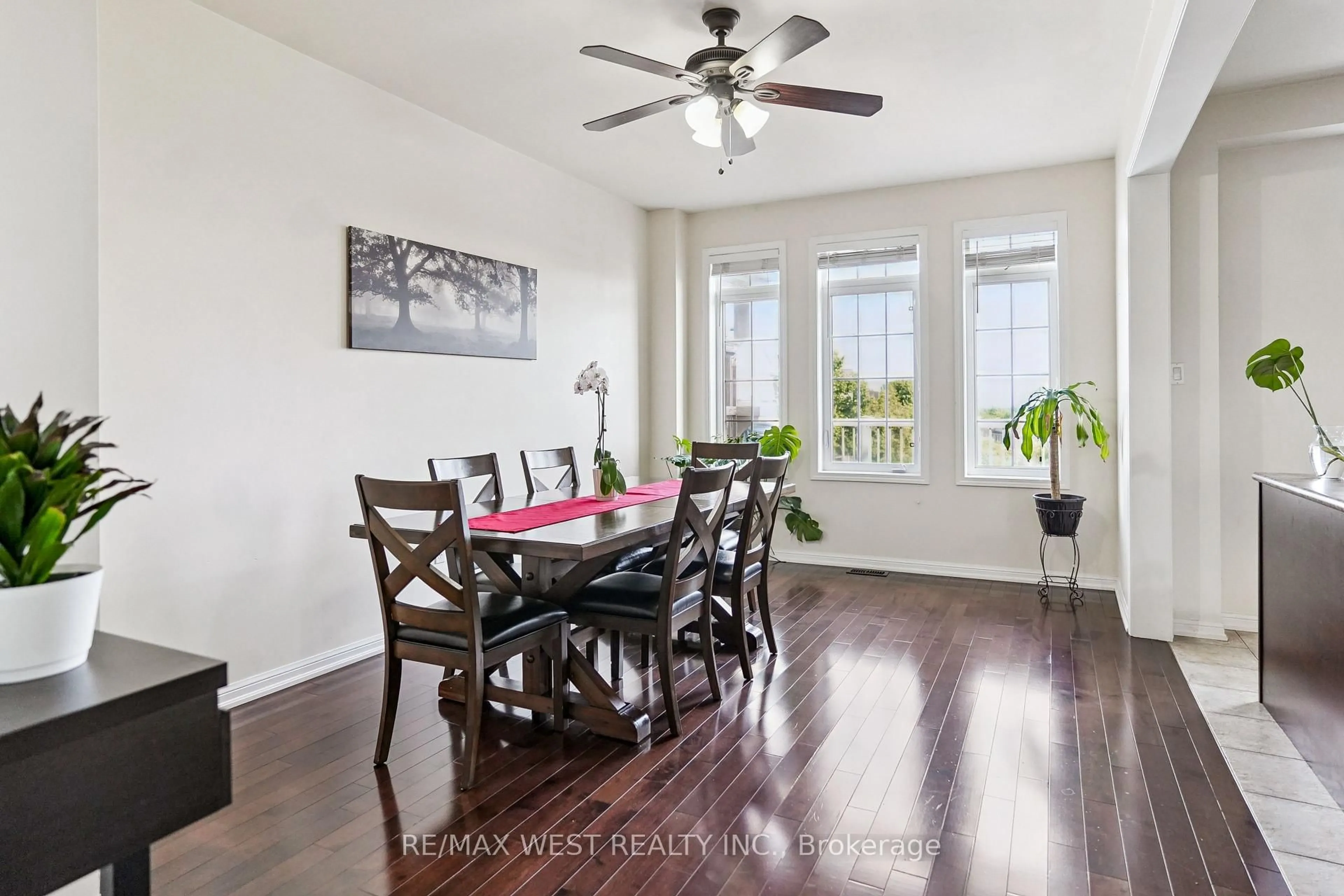 Dining room, wood/laminate floor for 99 Barkdale Way, Whitby Ontario L1N 0G1