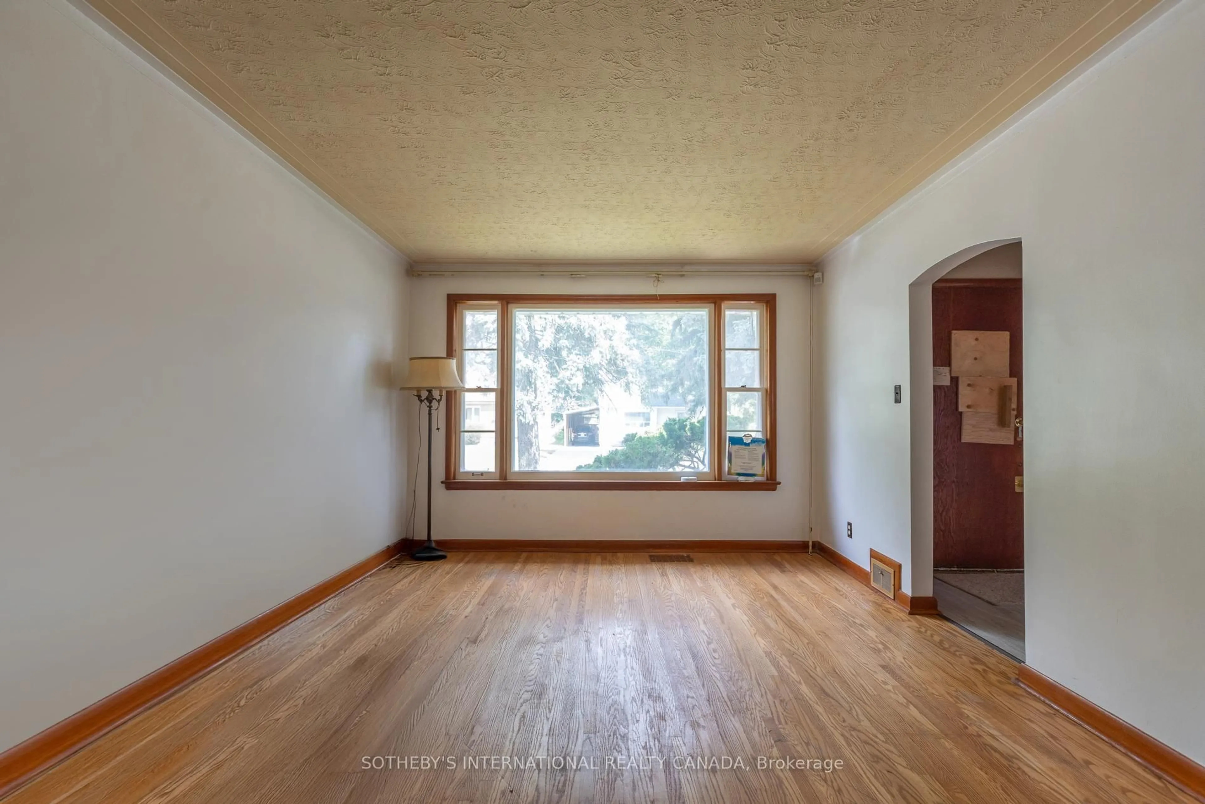 A pic of a room for 17 Ayre Point Rd, Toronto Ontario M1M 1G4