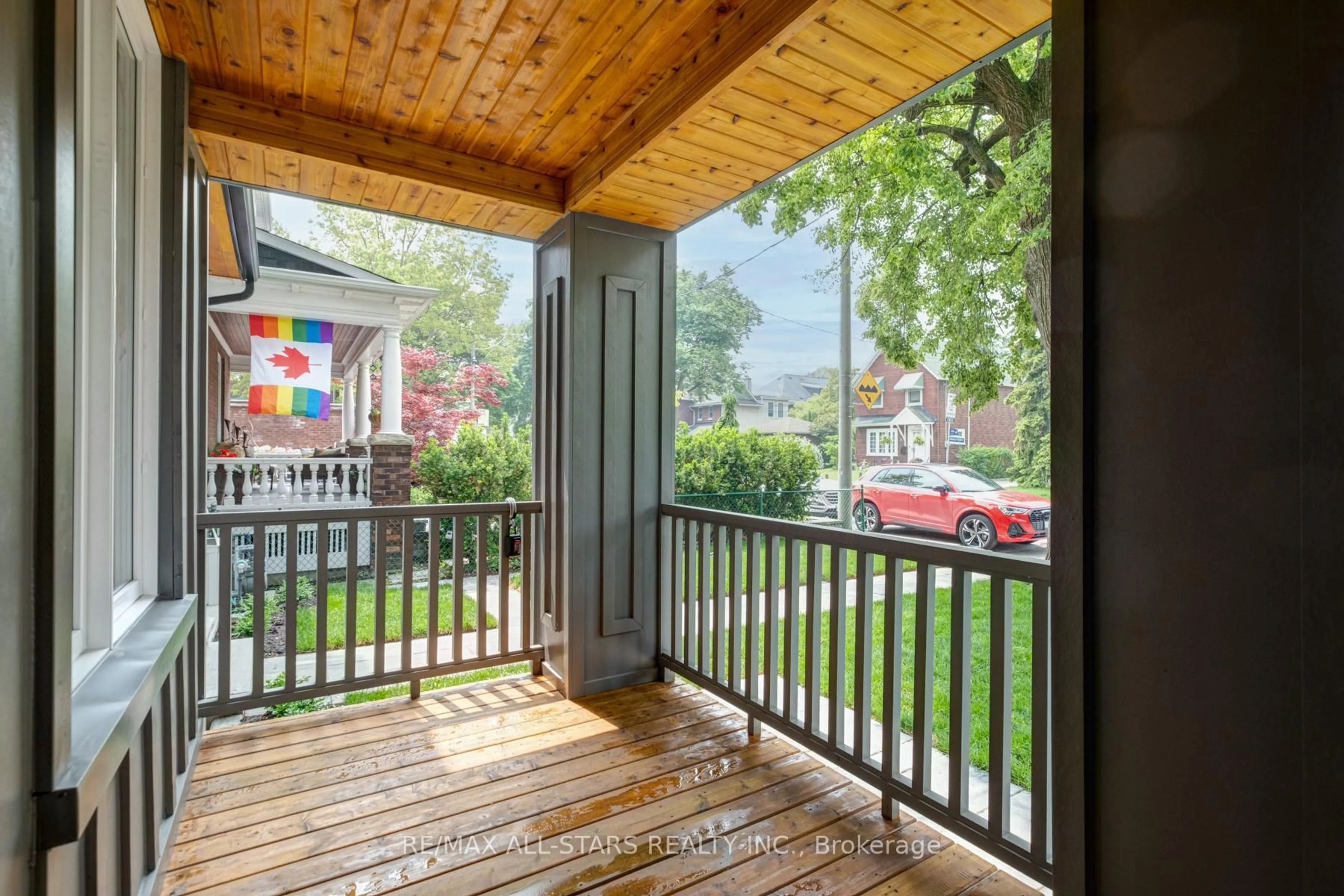 Patio, street for 5B kimberley Ave, Toronto Ontario M4E 2Z3