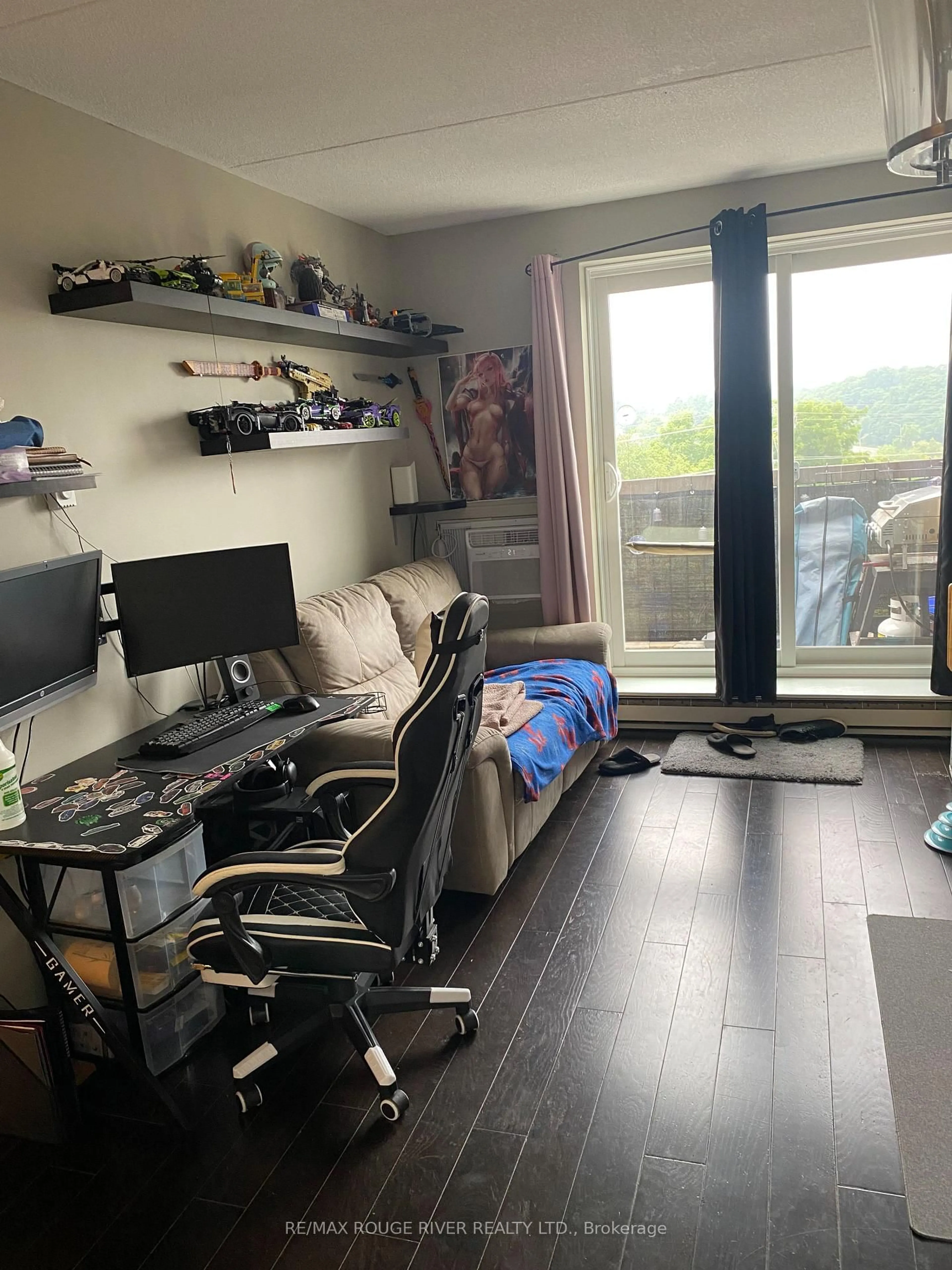 A pic of a room for 144 Queen St #503, Clarington Ontario L1C 1M9