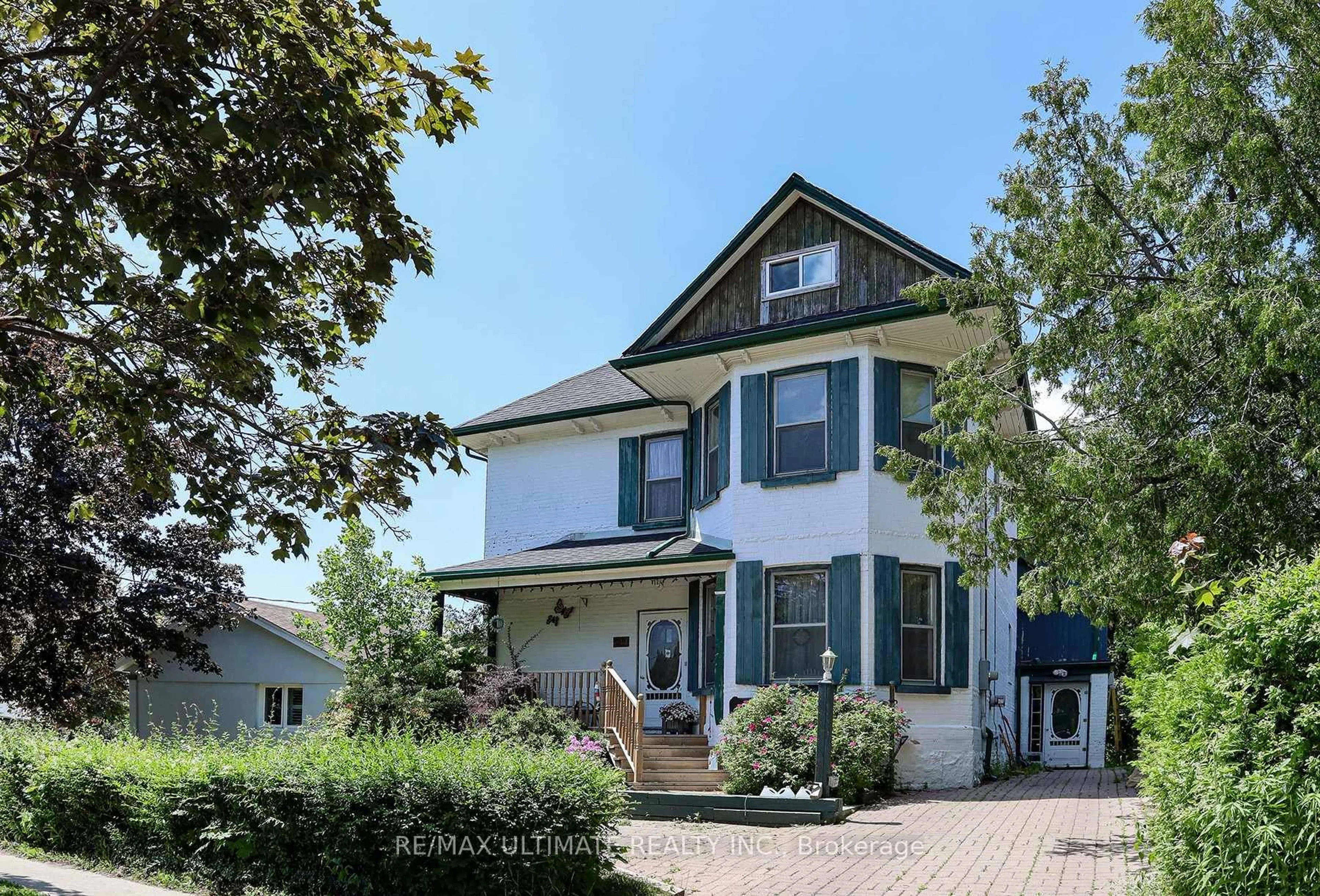 Home with vinyl exterior material, street for 544 Bellamy Rd, Toronto Ontario M1H 1G4