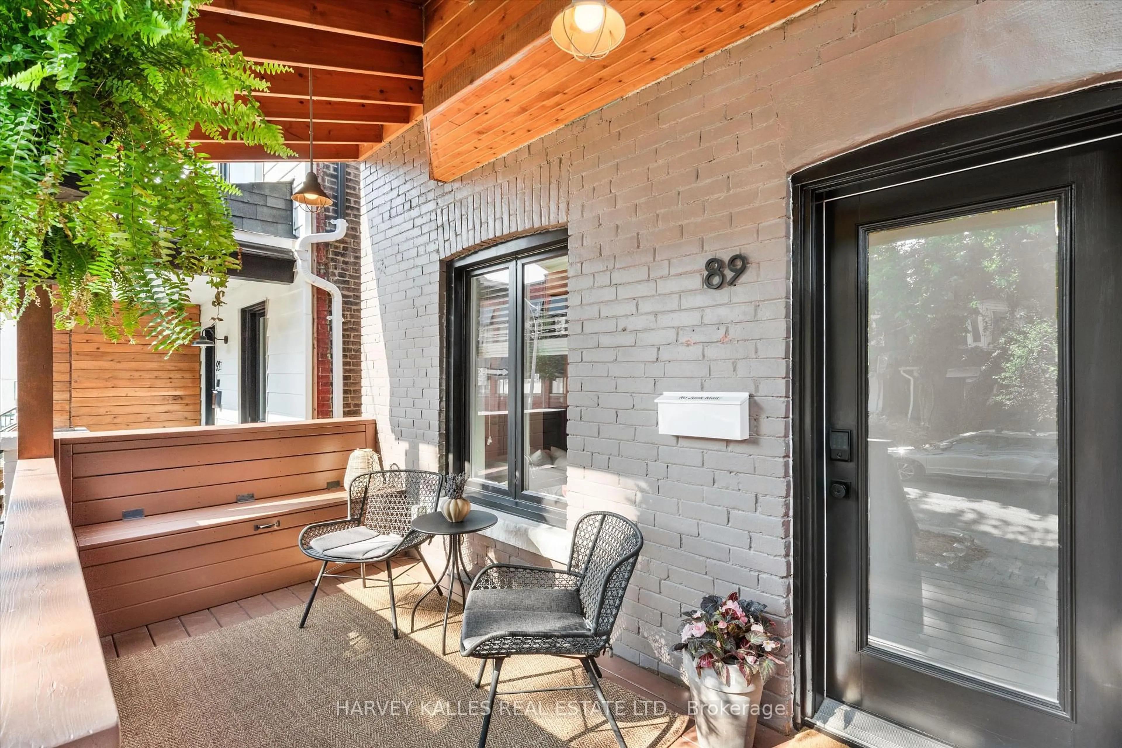 Patio, street for 89 Empire Ave, Toronto Ontario M4M 2L3