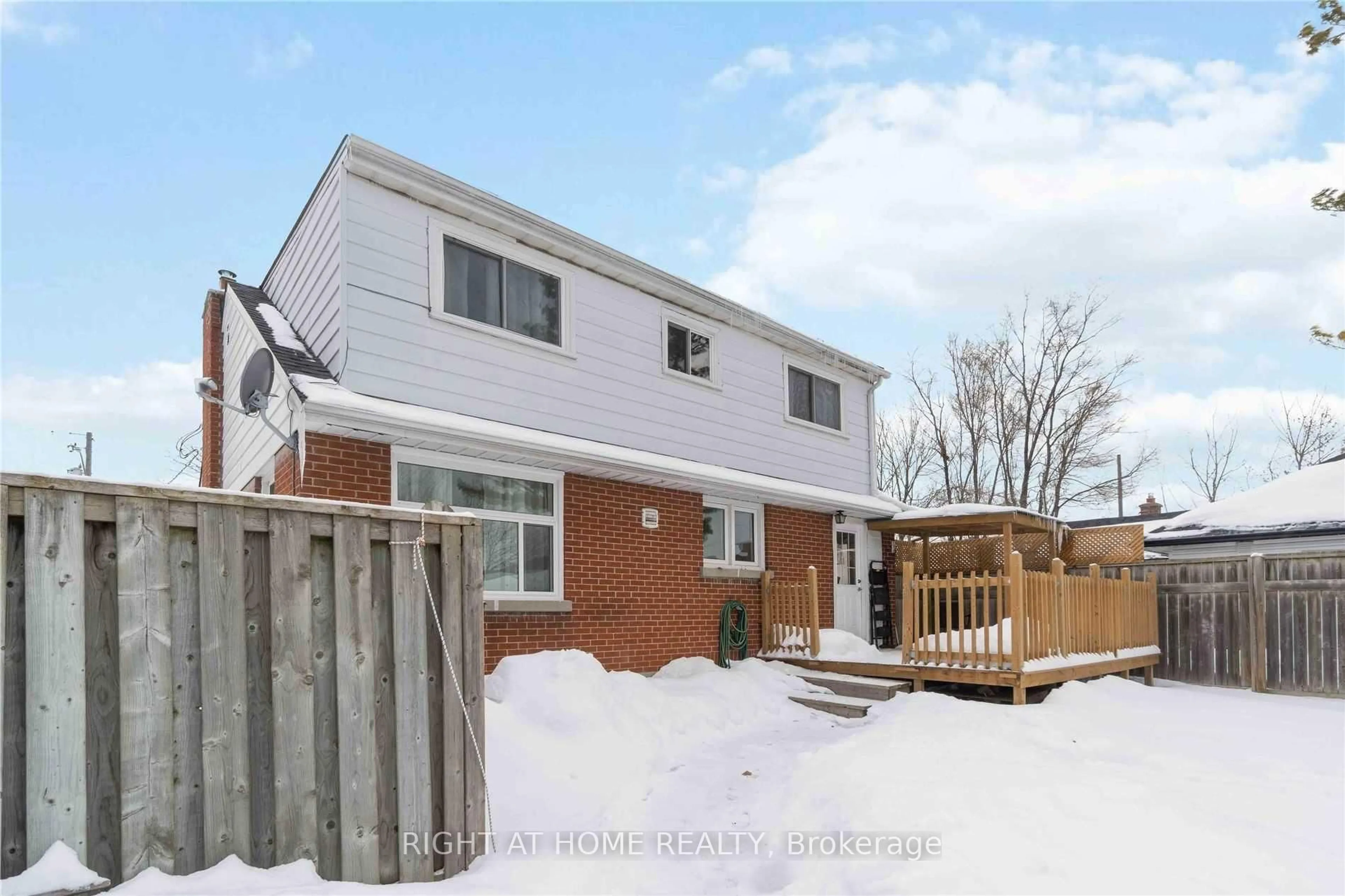 Unknown for 19 Burk St, Oshawa Ontario L1J 4C1
