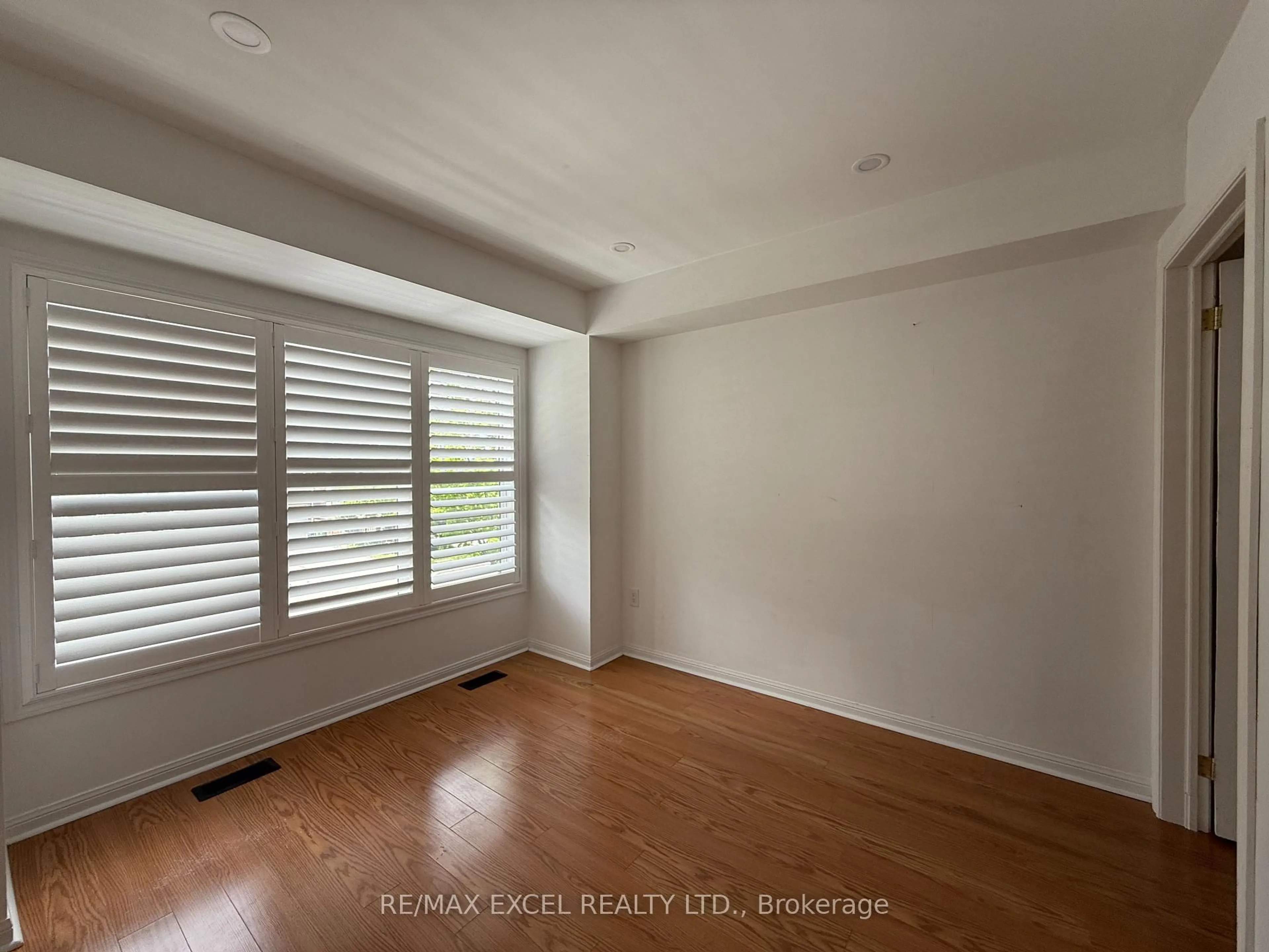 A pic of a room for 13 Reindeer Dr, Toronto Ontario M1B 6H4